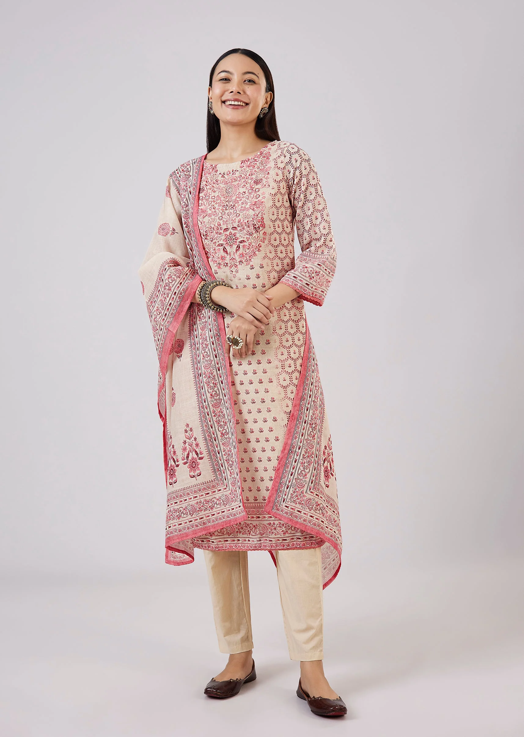 Pink Linen Kurta Set With Sequins Detailing - Image 3