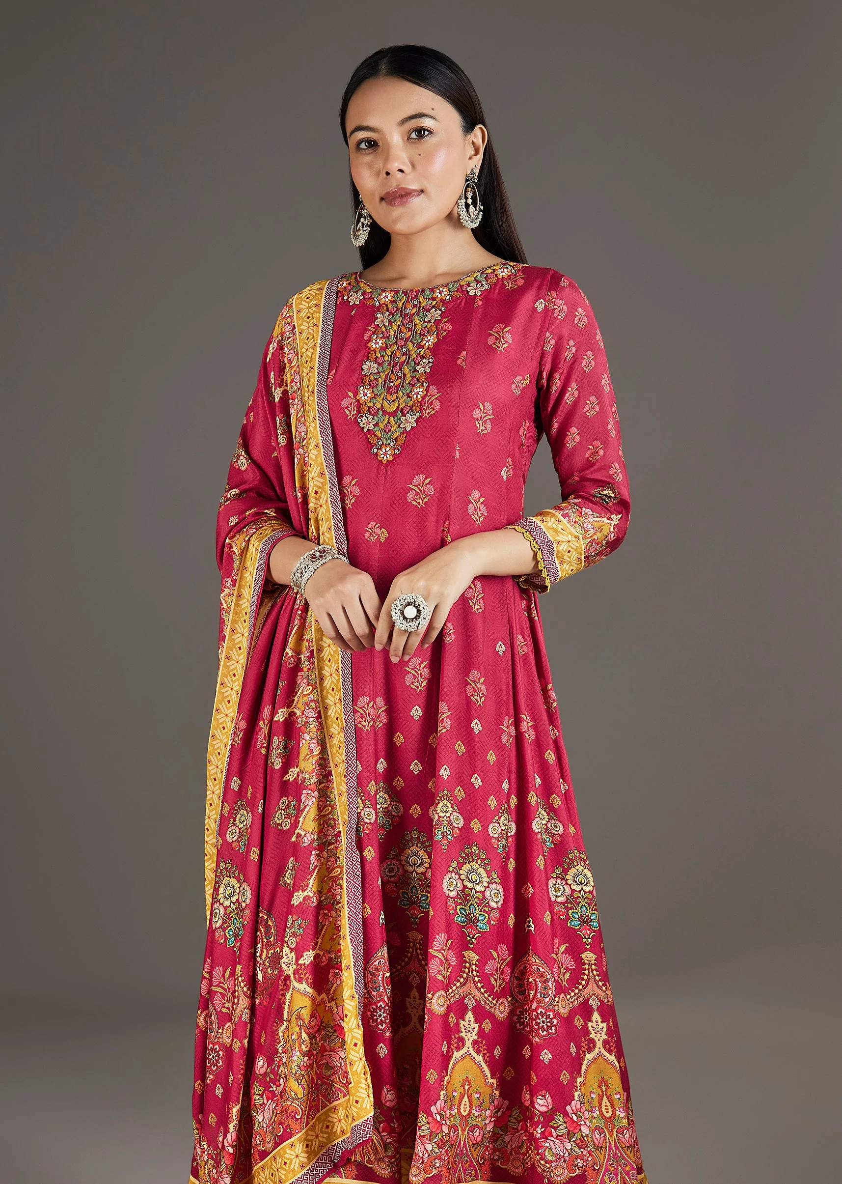 Pink Muslin Anarkali Set With Thread Work - Image 4