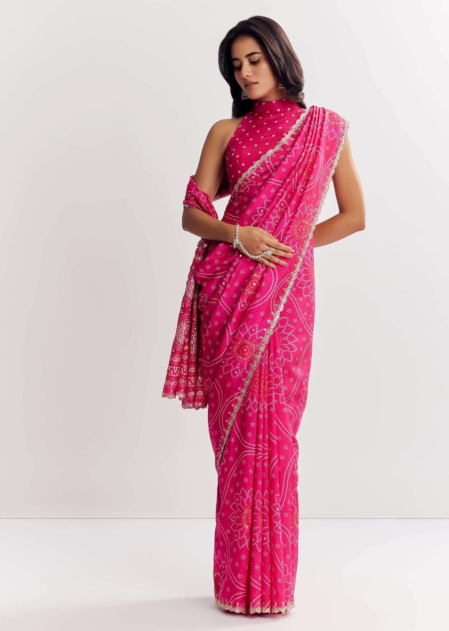 Pink Muslin Bandhani Printed Saree With Zari And Mirror Embroidery - Image 5