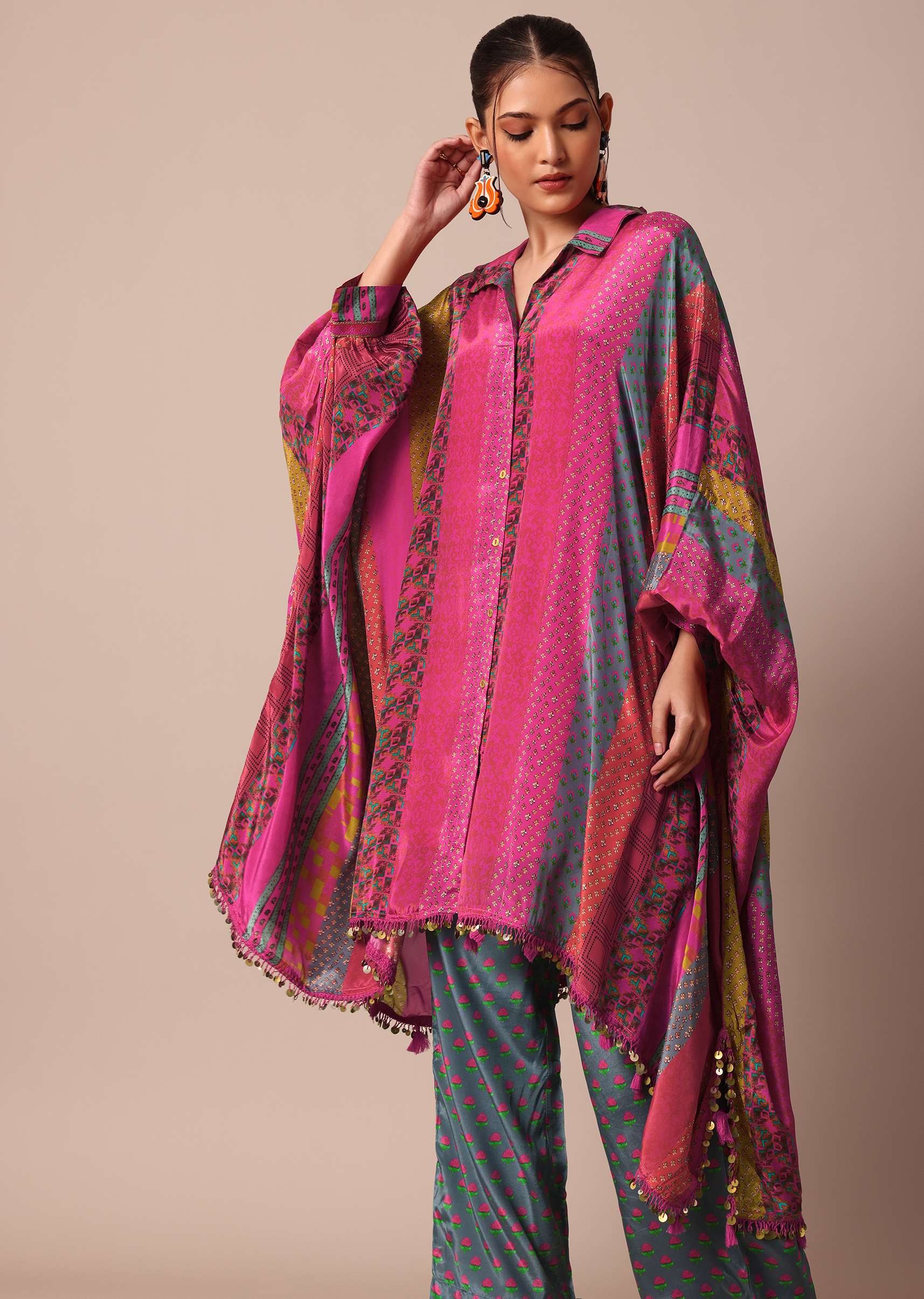 Pink Printed Kaftaan Set With Metal Coins Detailing - Image 6