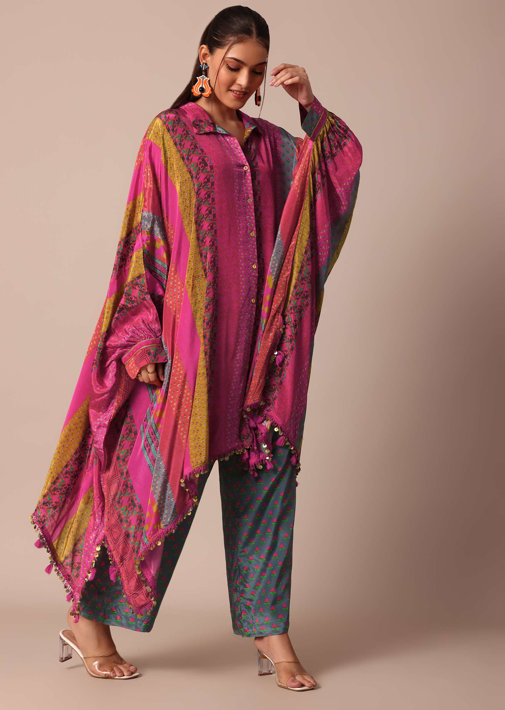 Pink Printed Kaftaan Set With Metal Coins Detailing - Image 8