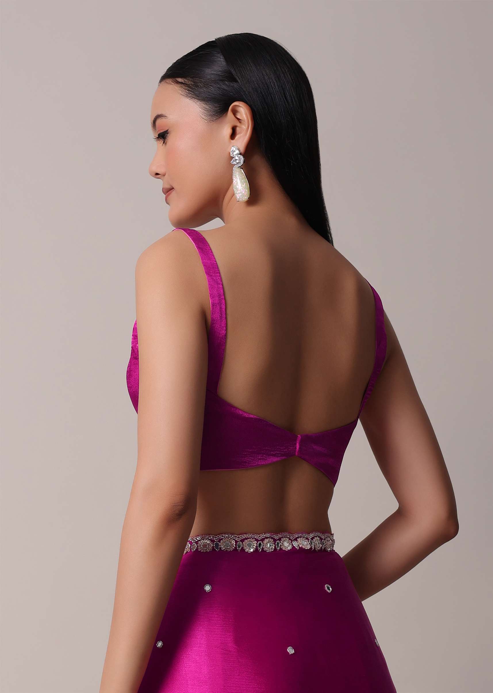 Pink Satin Chinon Saree With Floral Motif Scallop Border And Unstitched Blouse Piece - Image 8