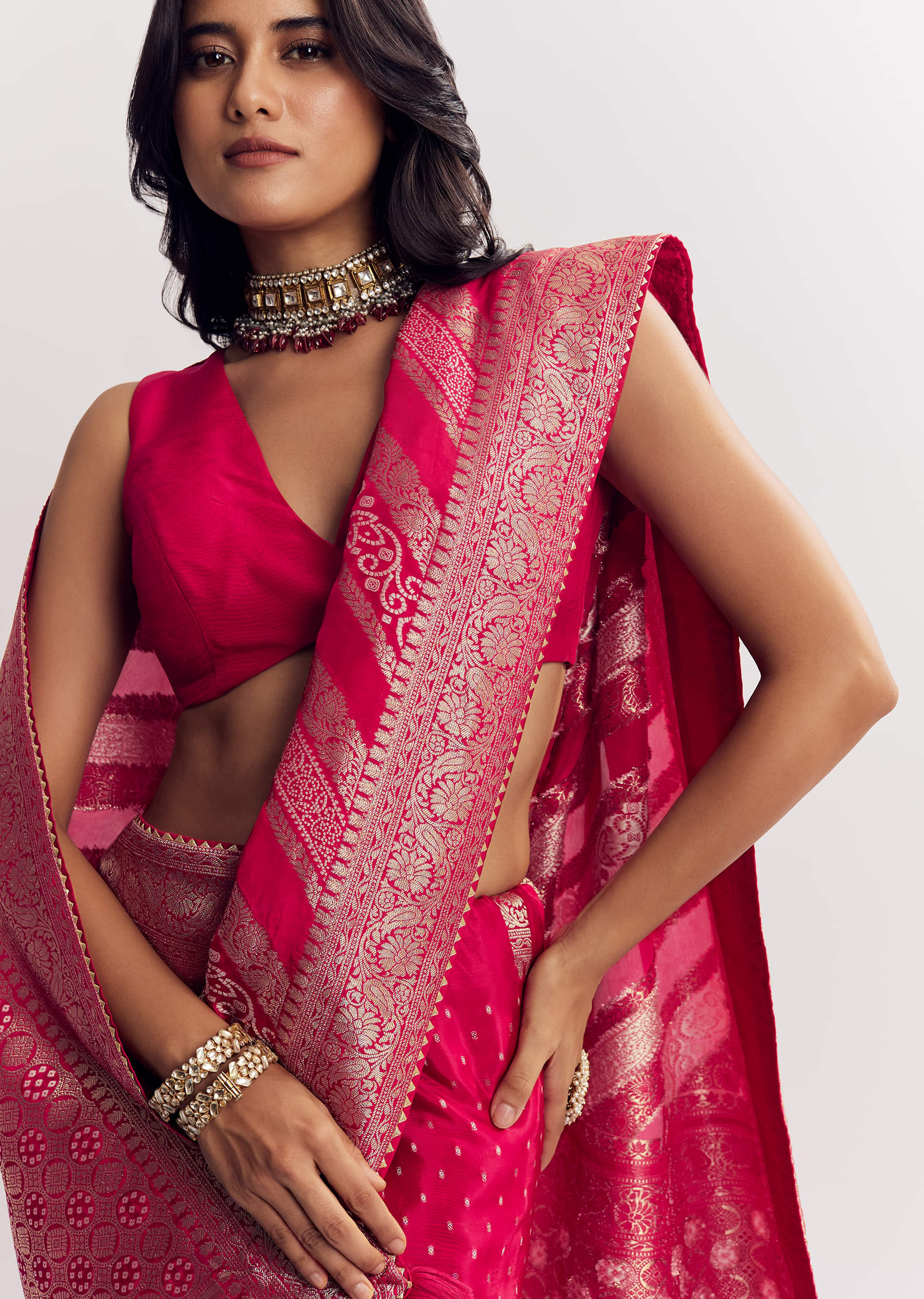 Pink Satin Saree With Zari Vine Design - Image 2