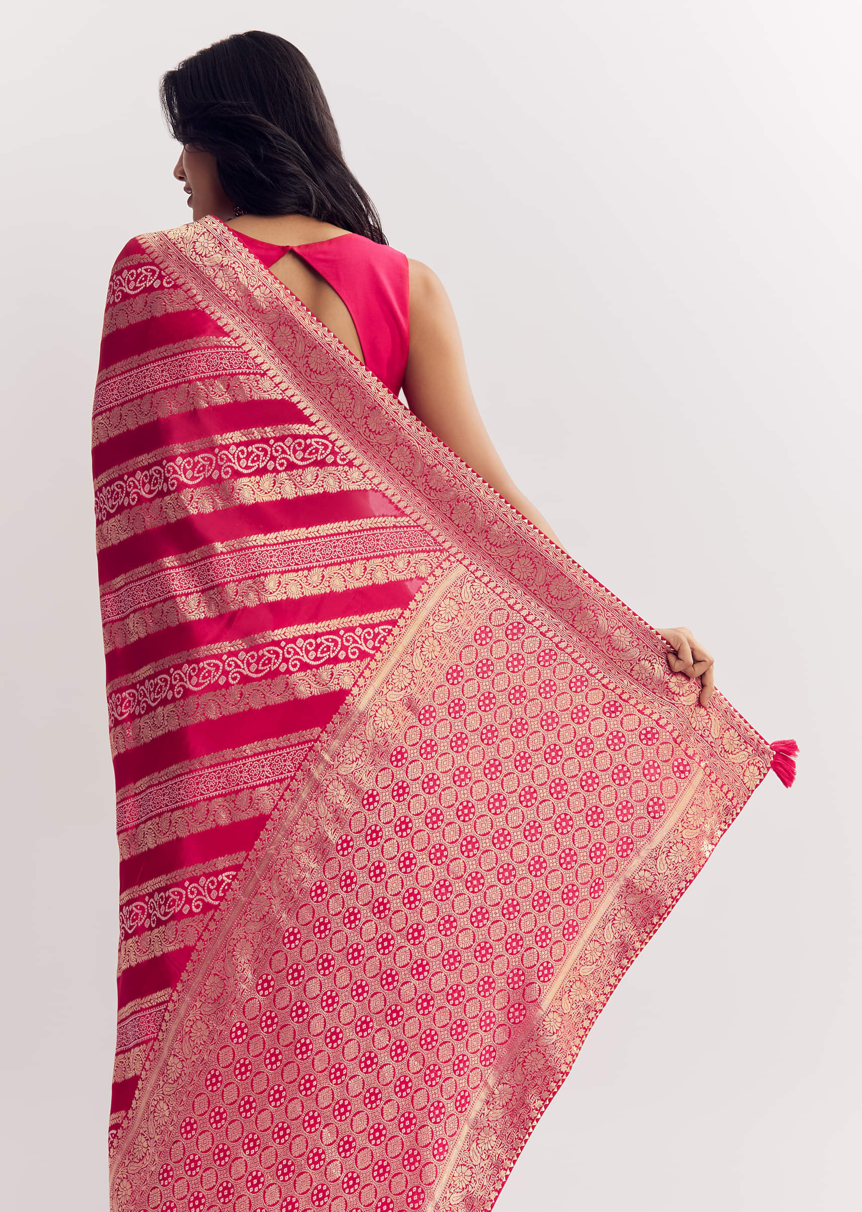 Pink Satin Saree With Zari Vine Design - Image 6