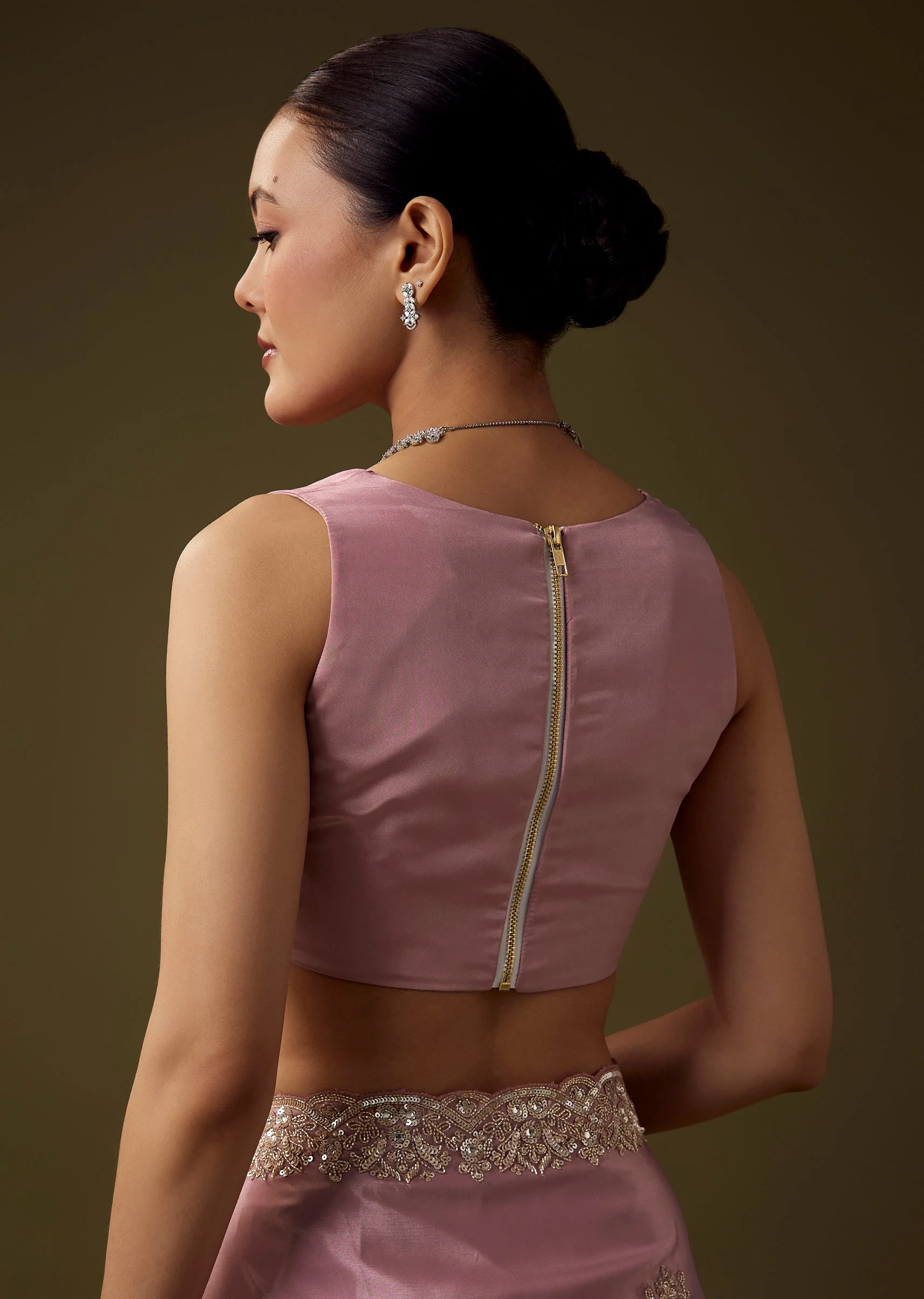 Pink Silk Butti Embroidered Saree with Unstitched Blouse - Image 8