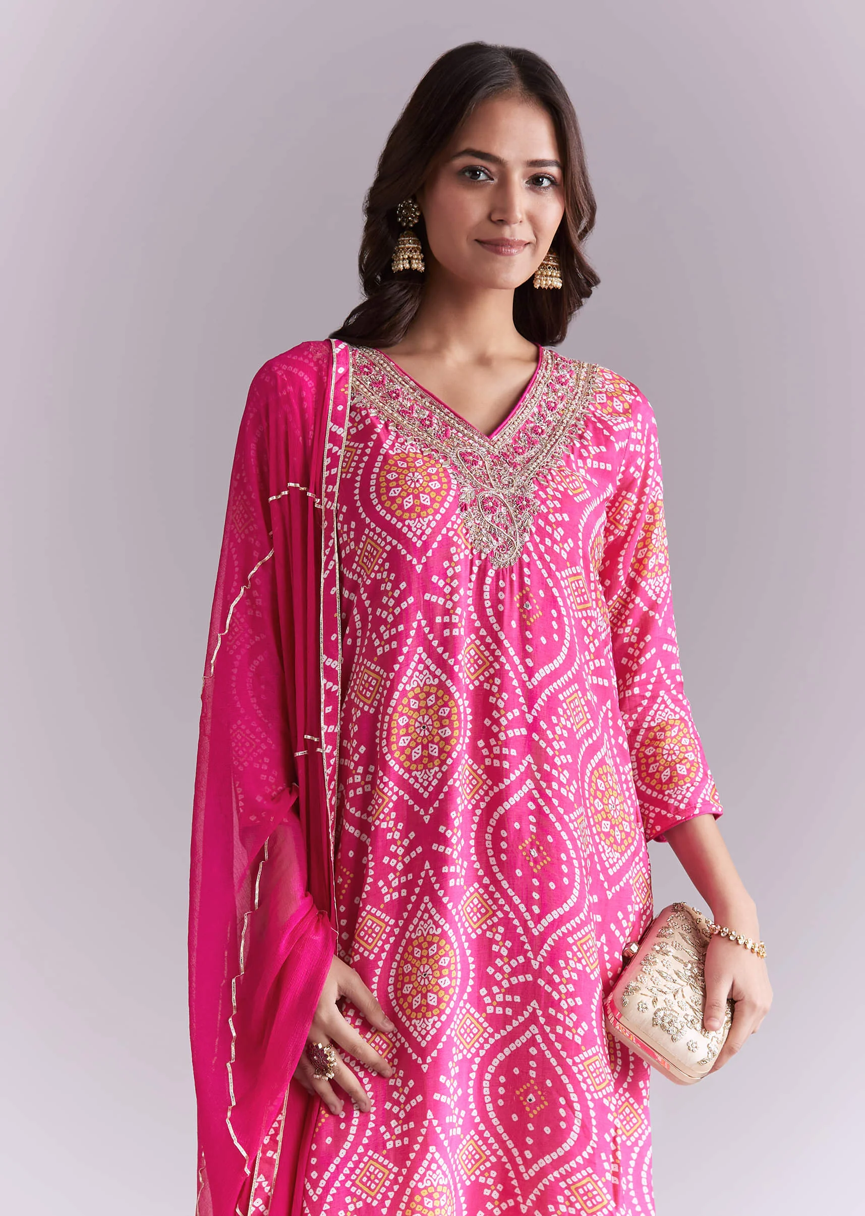 Pink Silk Kurta Set With Bandhani Print And Embroidery - Image 4