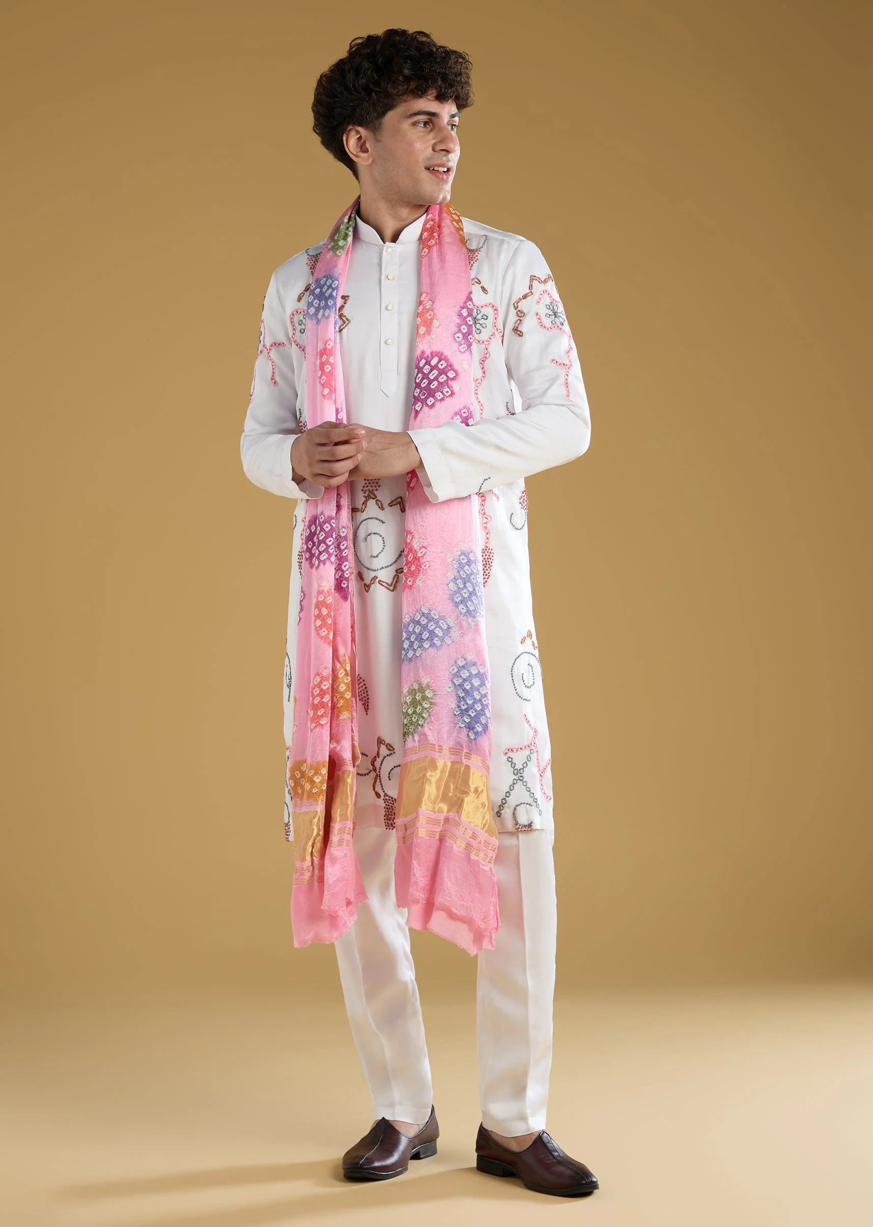 Pink Silk Kurta Set With Thread Detail Work - Image 3
