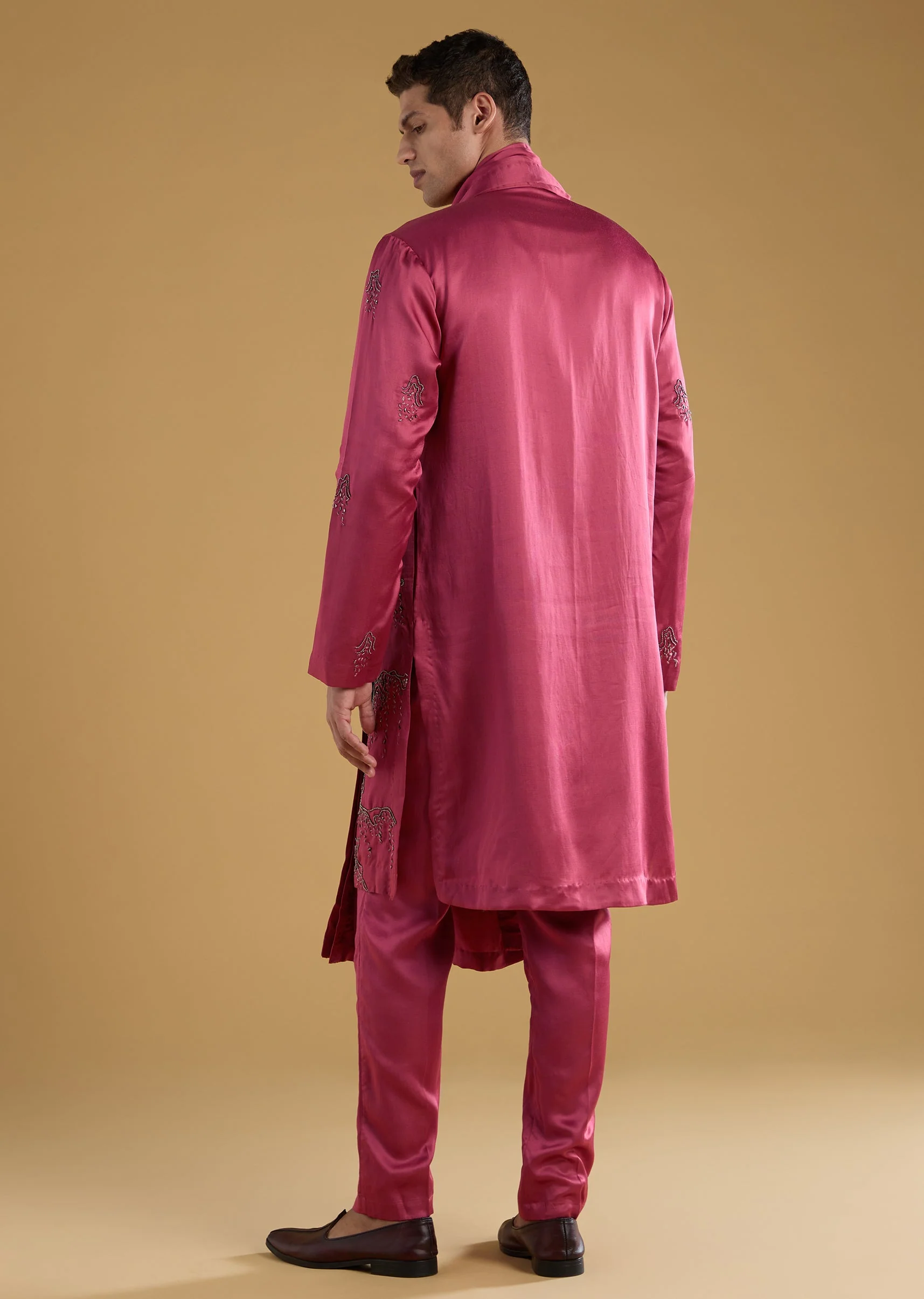 Pink Silk Men's Kurta Set with Dupatta - Image 5
