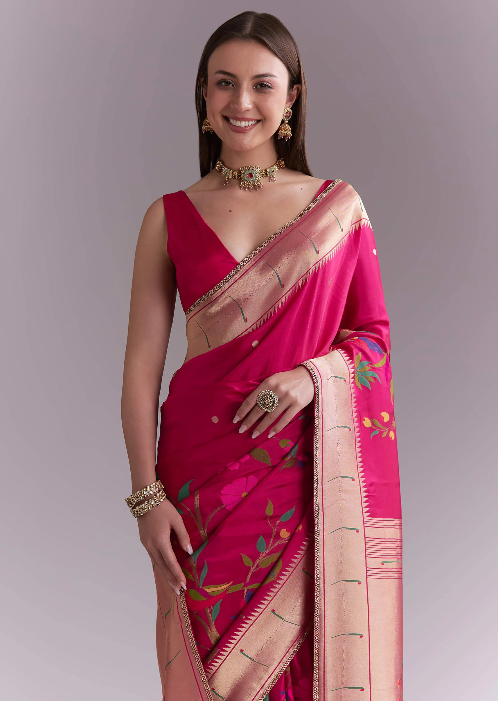 Pink Silk Muniya Paithani Saree With Multicolour Floral Motifs - Image 5