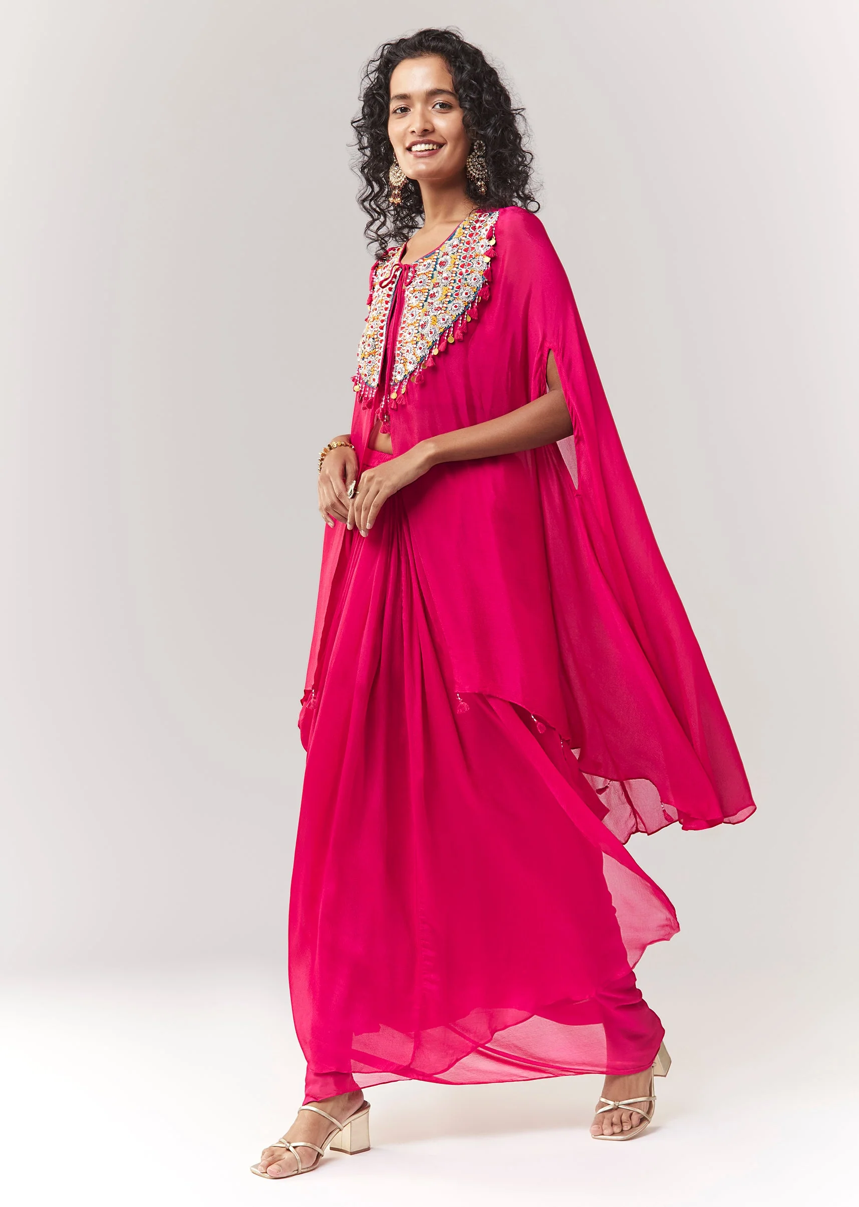Pink Thread And Silver Zardosi Cape Set With Skirt - Image 3