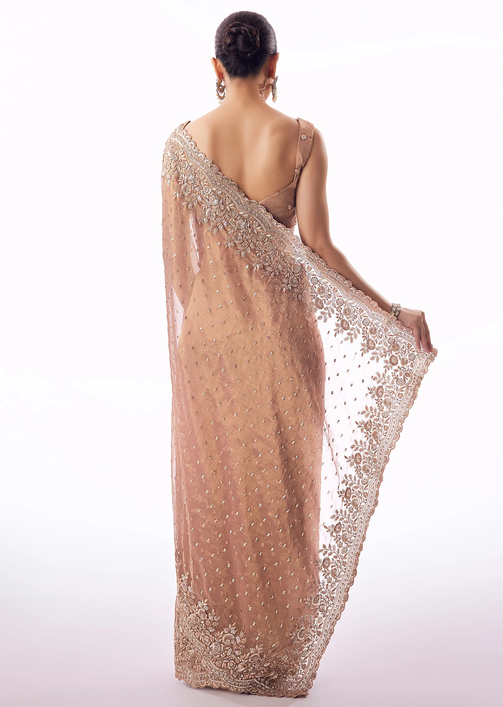 Pink Tissue Saree With Heavy Sequin And Cutdana Embroidered Border - Image 4