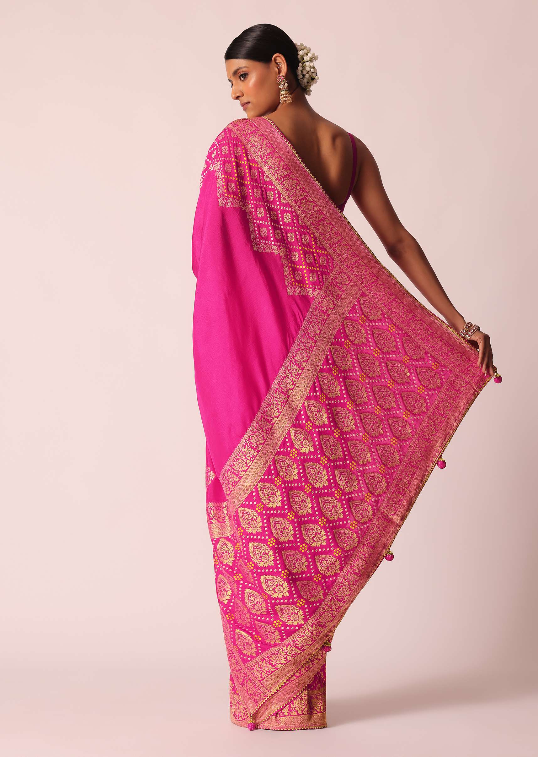 Pink Woven Saree In Silk With Bandhani Motifs And Unstitched Blouse Piece - Image 4