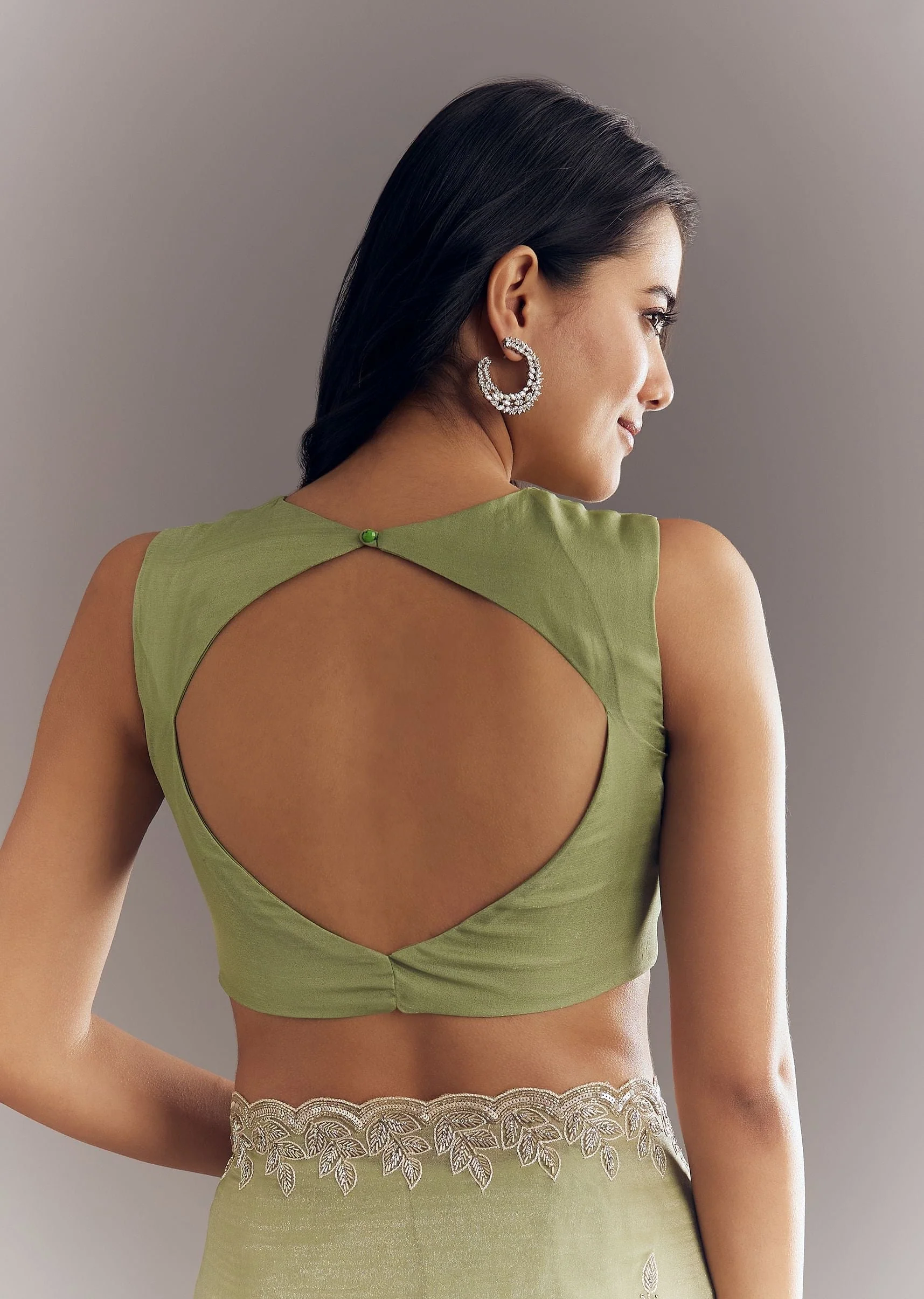 Pista Green Tissue Saree With Leaf Motif Embroidery In Sequins And Cutdana - Image 8