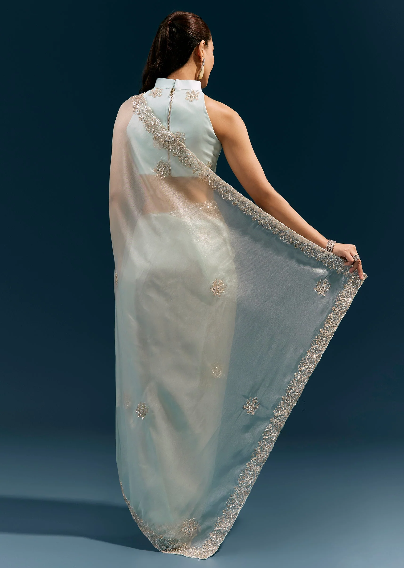 Powder Blue Net Saree With Scalloped Embroidered Border And Shimmer Detailing - Image 4