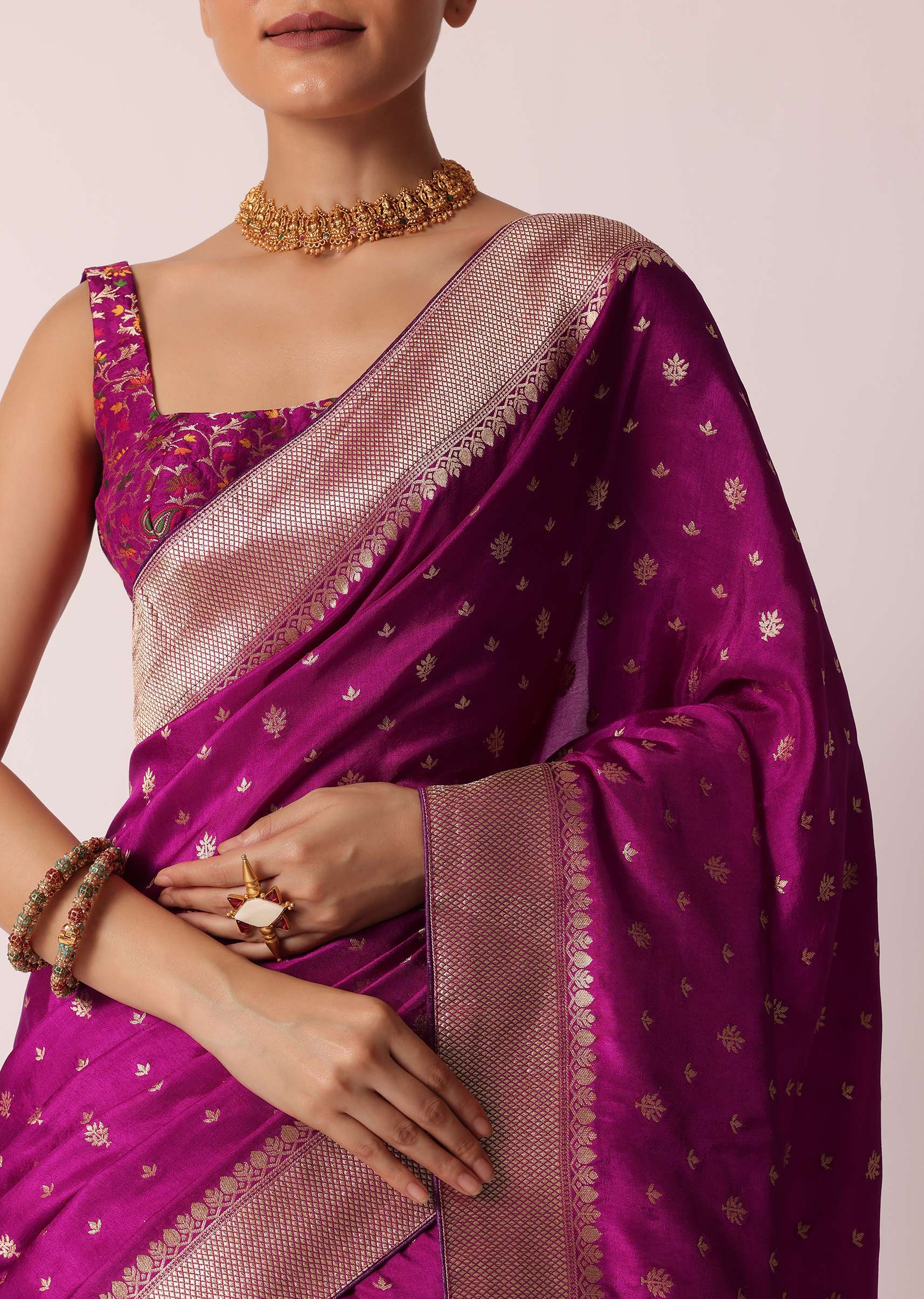 Purple Banarasi Silk Handloom Saree With Woven Motifs And Unstitched Blouse Piece - Image 5