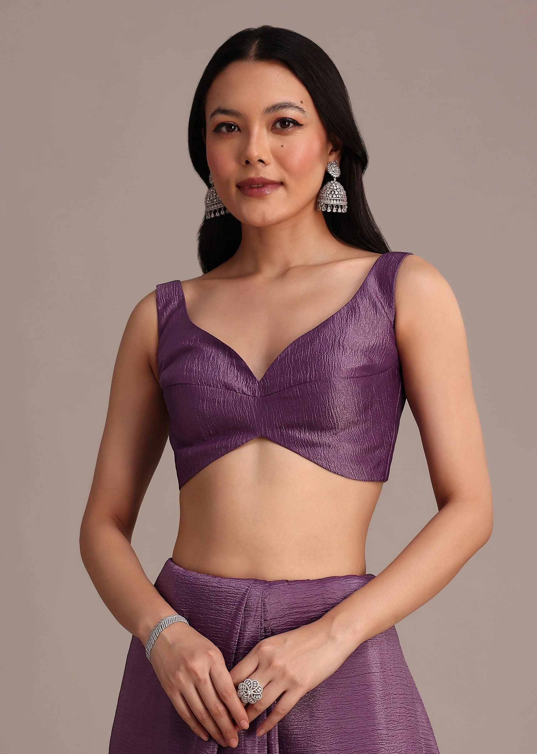 Purple Crushed Tissue Saree With Mirror And Cutdana Embellished Border - Image 7
