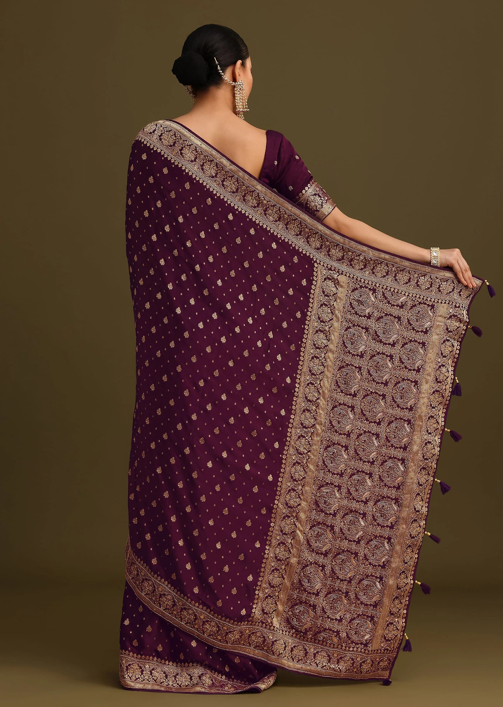 Purple Embroidered Saree With Zardosi Work And Unstitched Blouse - Image 4