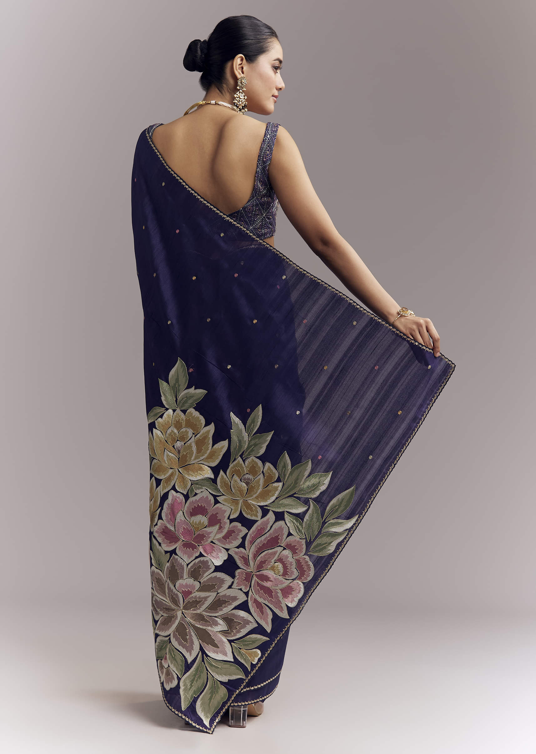 Purple Organza Silk Saree With Floral Embroidery And Cutwork - Image 4