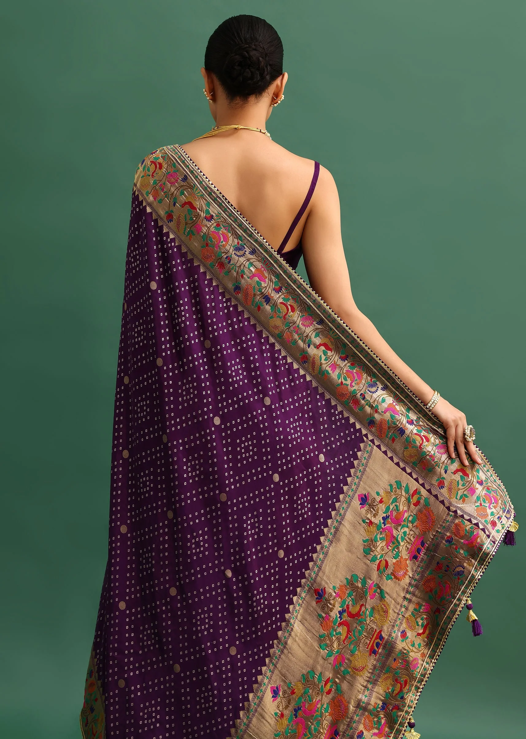 Purple Silk Woven Bandhani Saree With Paithani Border Pallu And Unstitched Blouse - Image 6