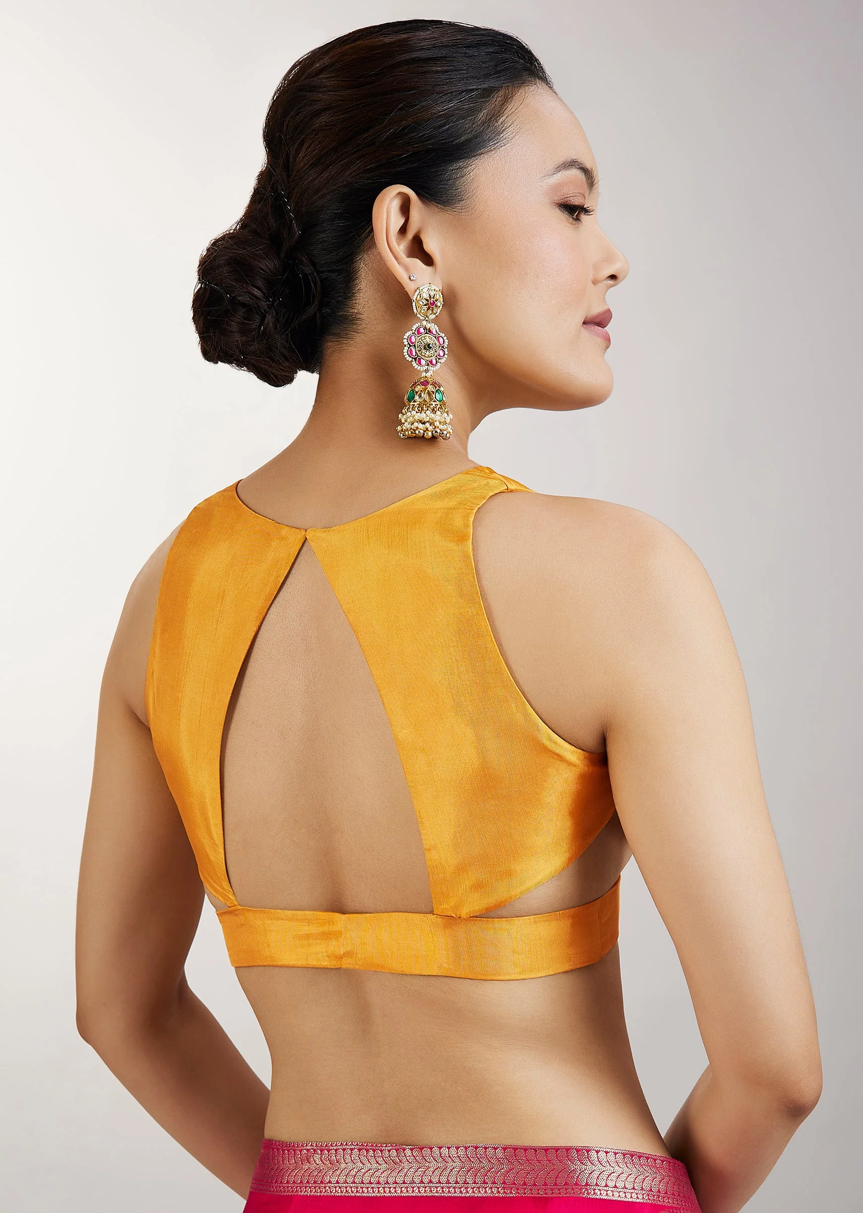 Rani Pink Crepe Saree With Embroidered Butti And Zari Border - Image 8
