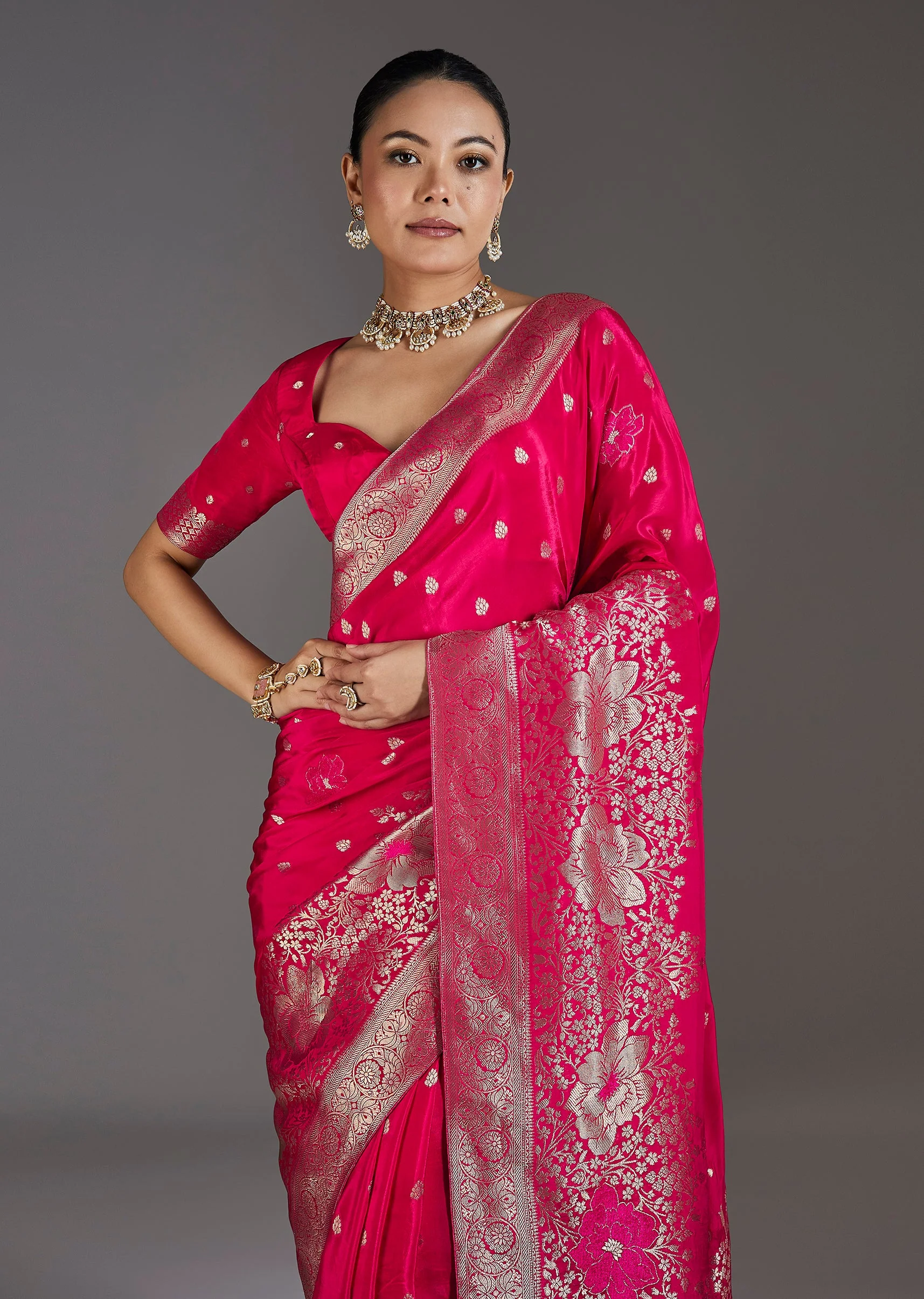 Rani Pink Dola Silk Saree With Zari Butti - Image 5