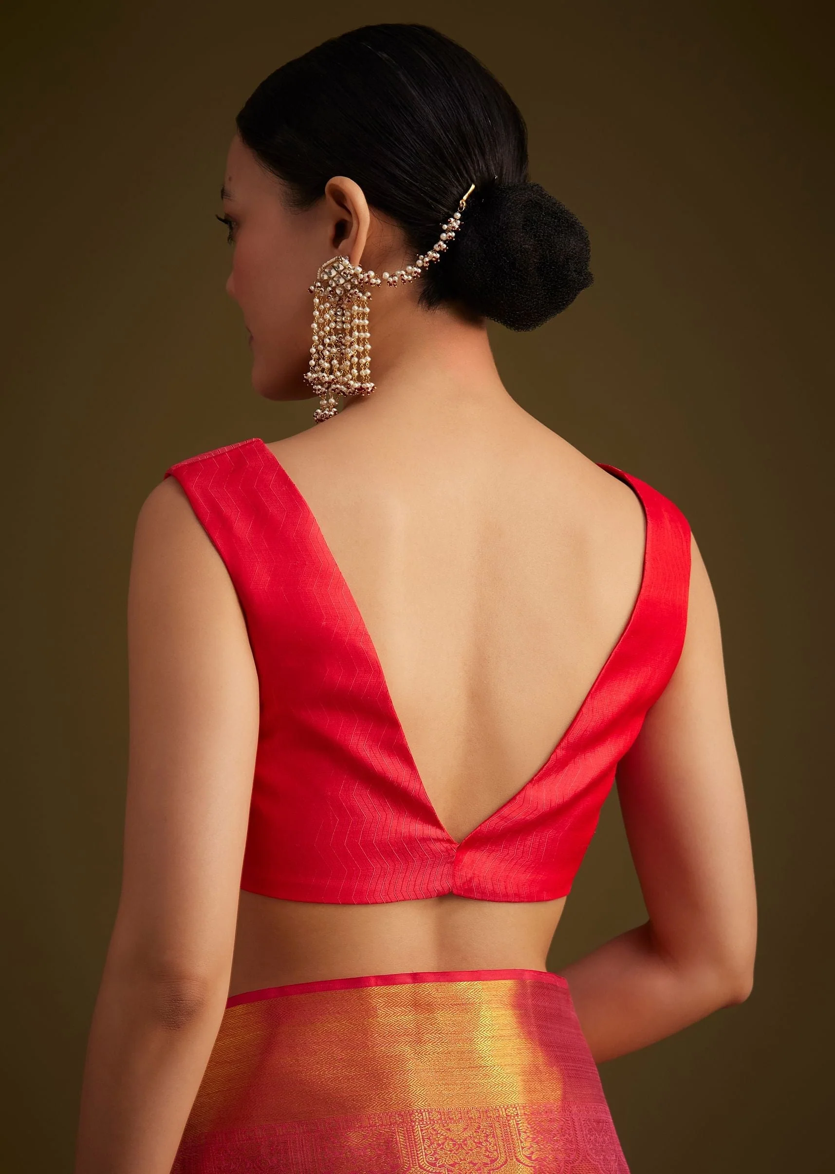 Rani Pink Kanjivaram Silk Saree With Golden Zari Detailing - Image 9