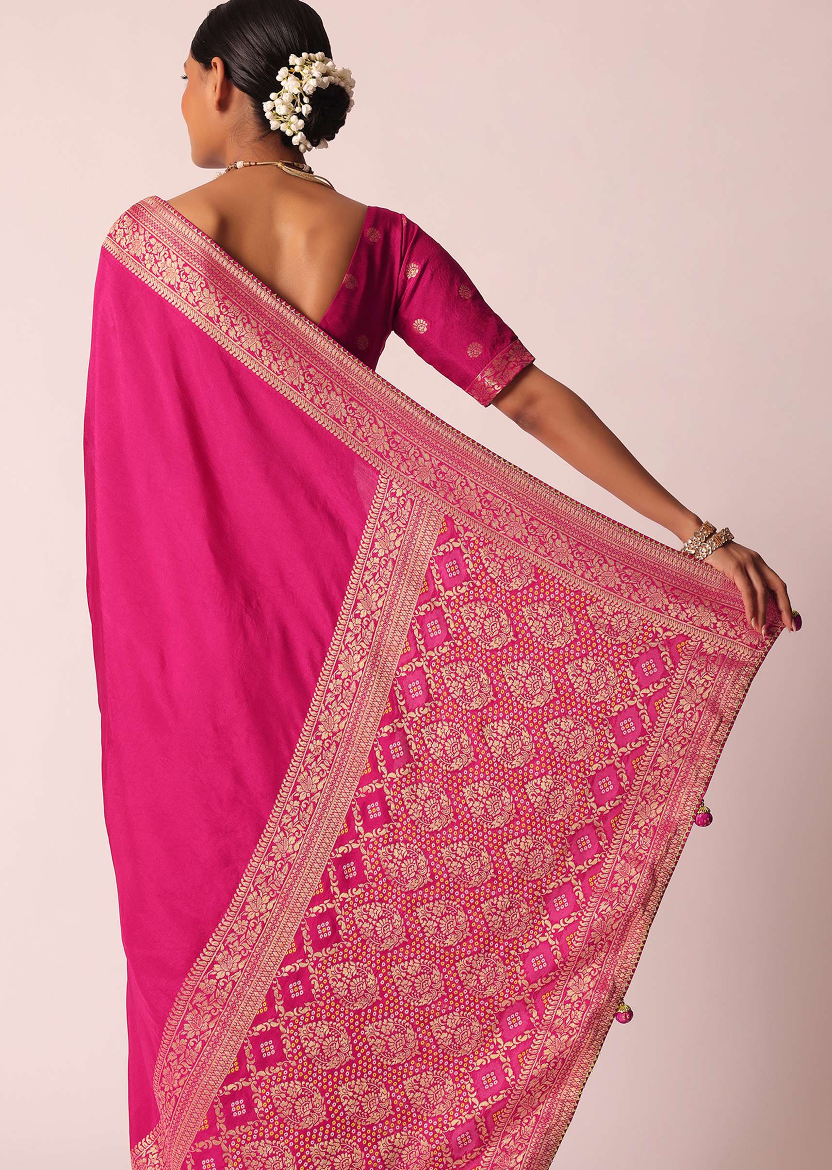 Rani Pink Woven Saree In Silk with Bandhani Detail And Unstitched Blouse Piece - Image 6