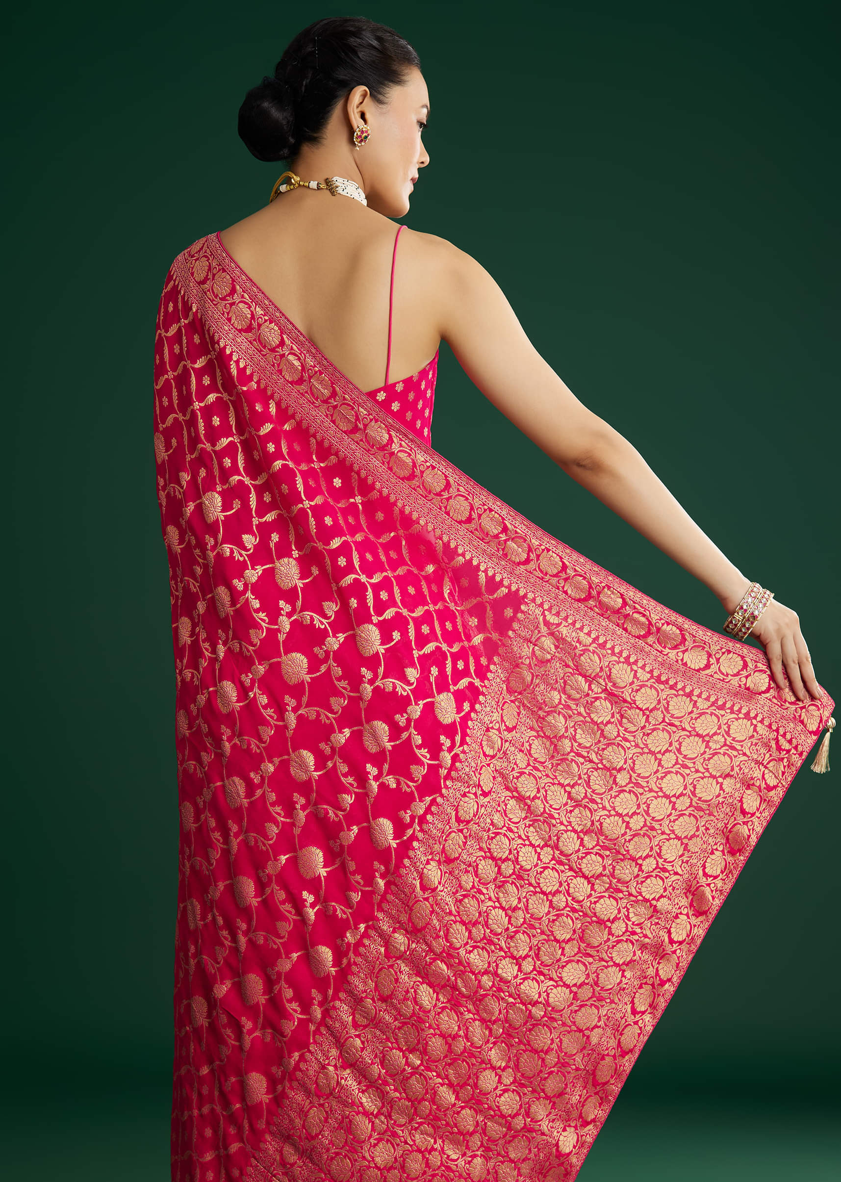 Rani Pink Woven Saree With Jaal Work And Floral Border - Image 4