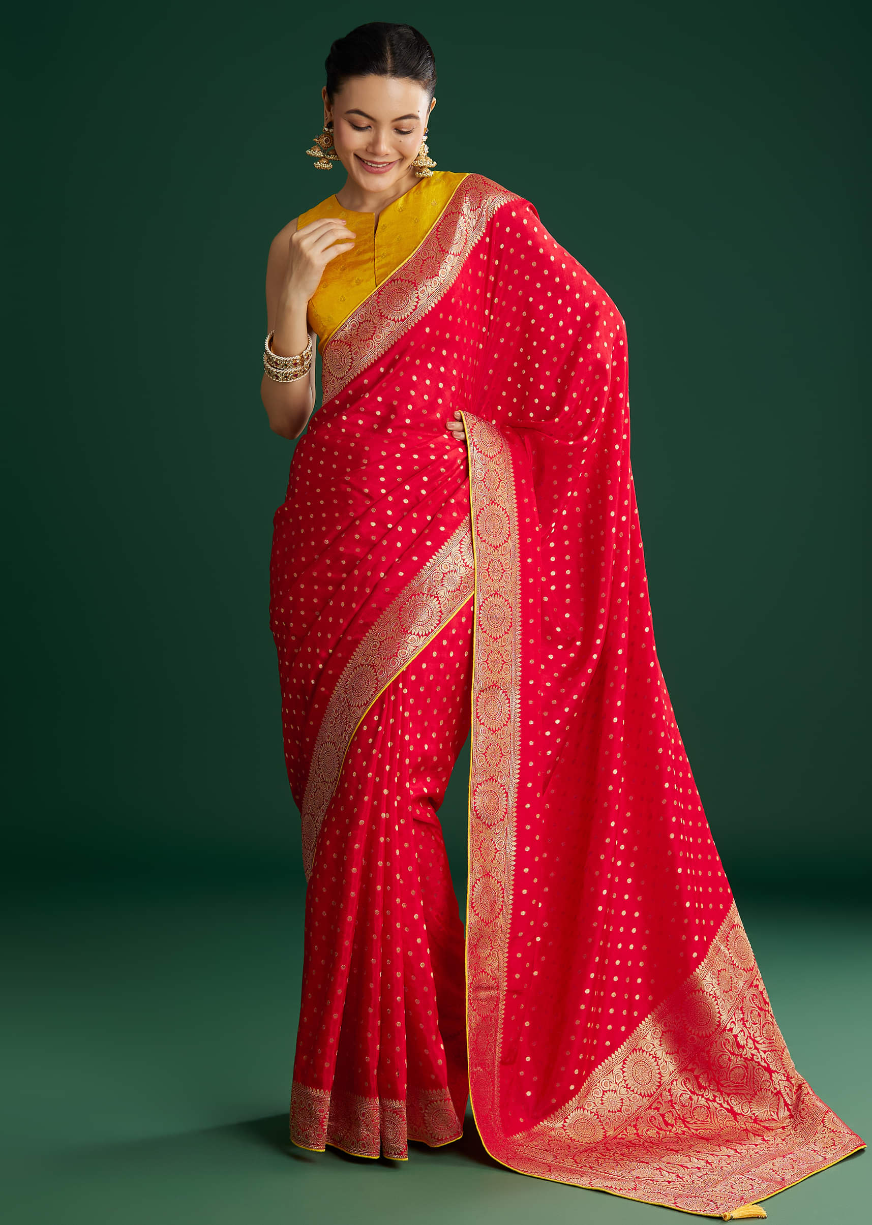 Red Dola Silk Saree With Butti And Floral Woven Border - Image 3