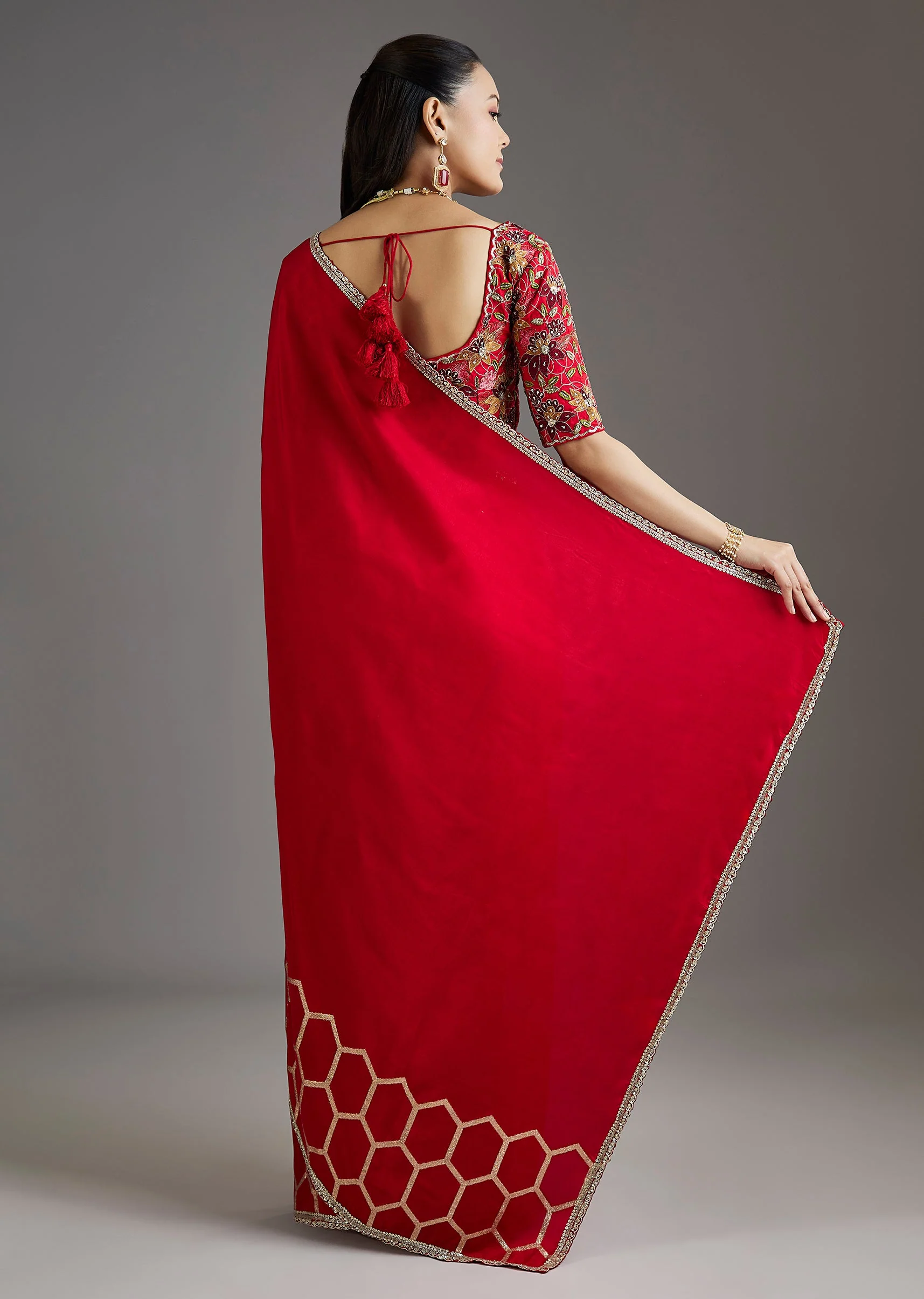 Red Dola Silk Saree With Ready Stitched Blouse - Image 4