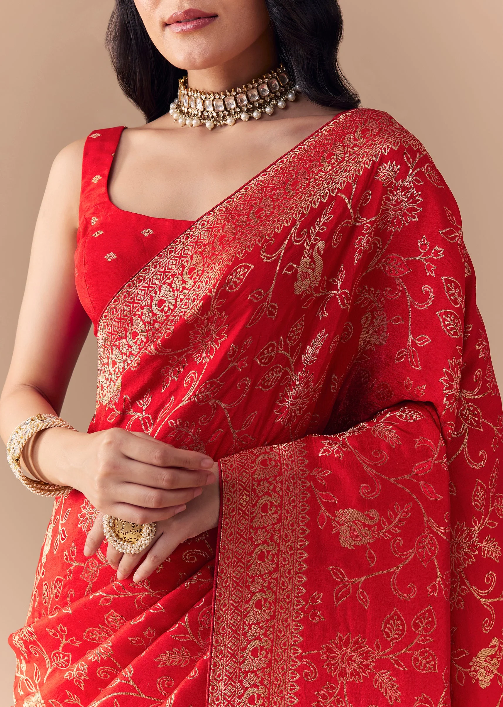 Red Dola Silk Zari Woven Saree with Unstitched Blouse - Image 2