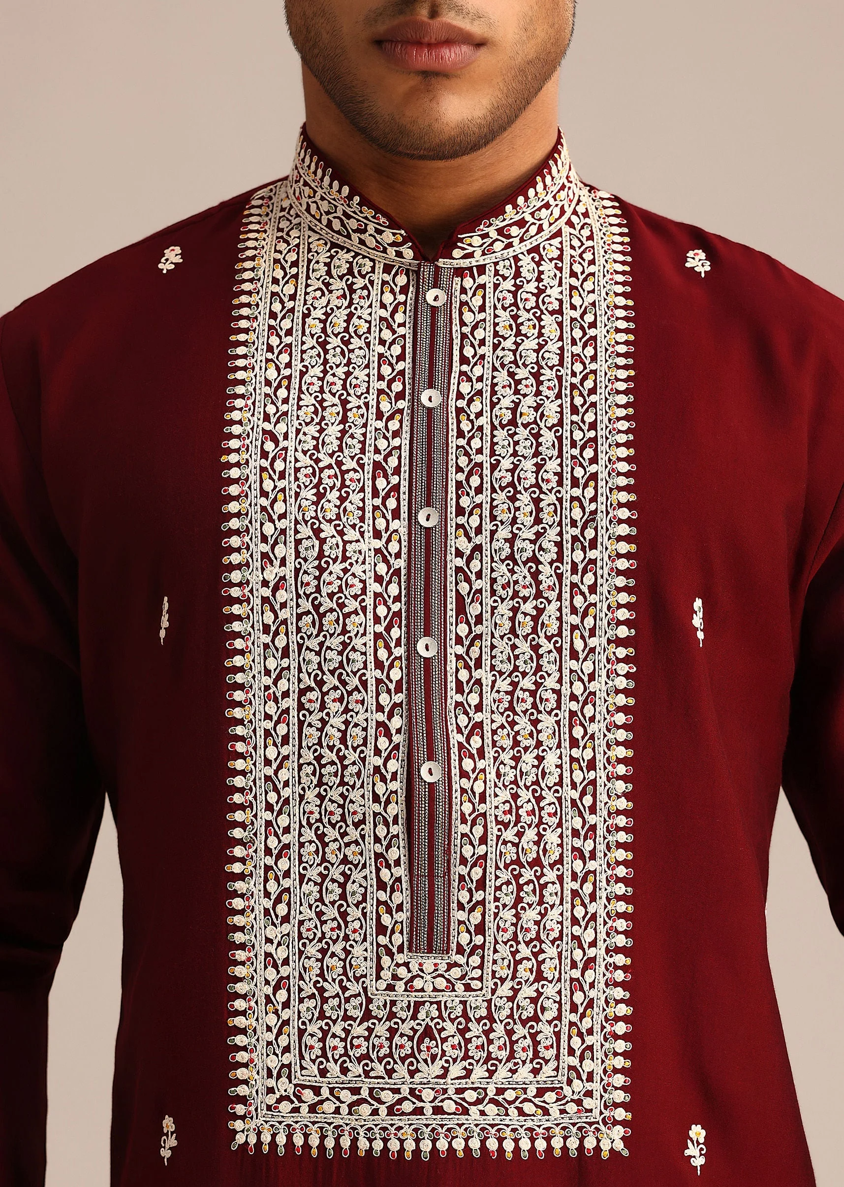 Red Embroidered Kurta Set In Silk - Image 2