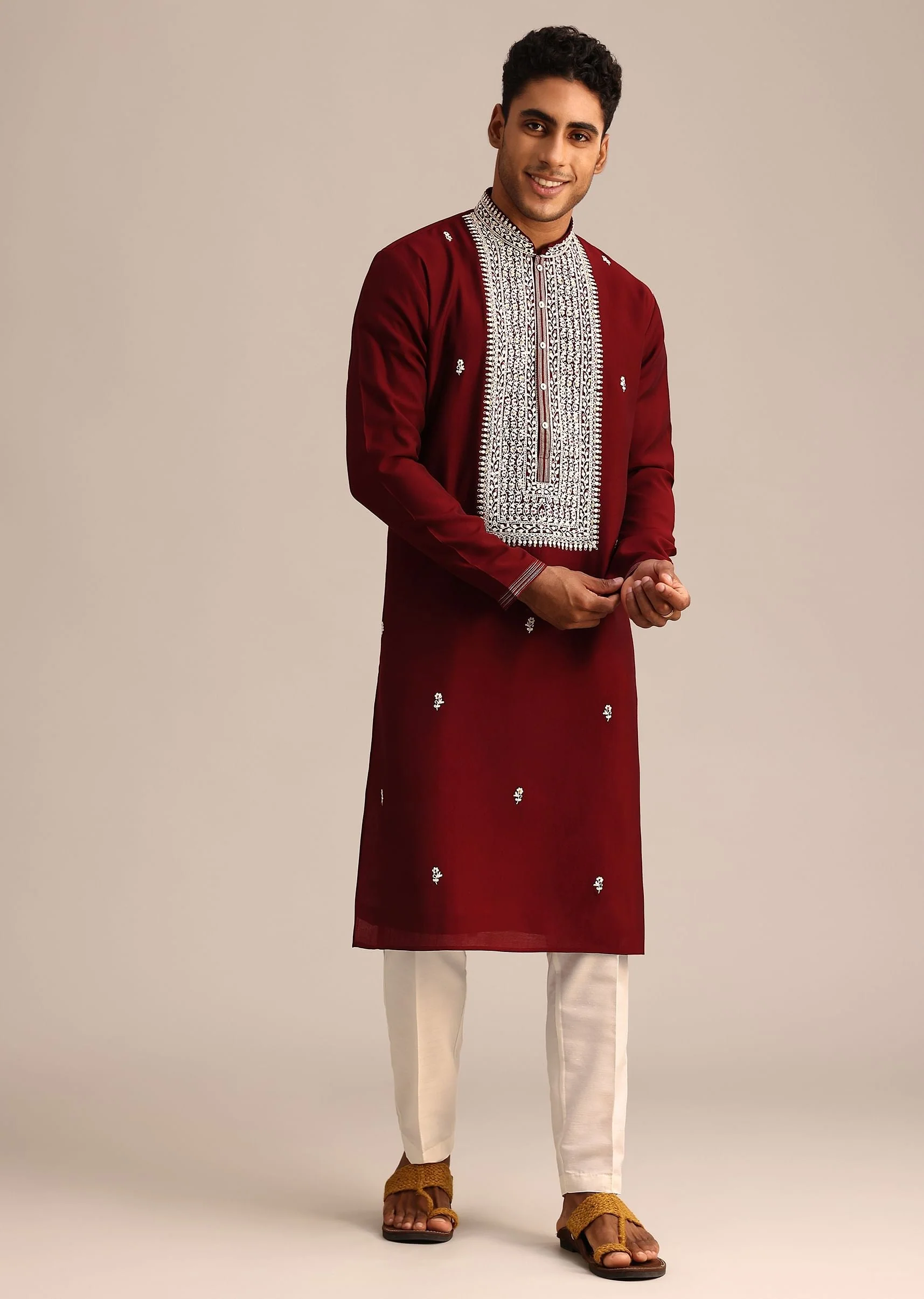 Red Embroidered Kurta Set In Silk - Image 3