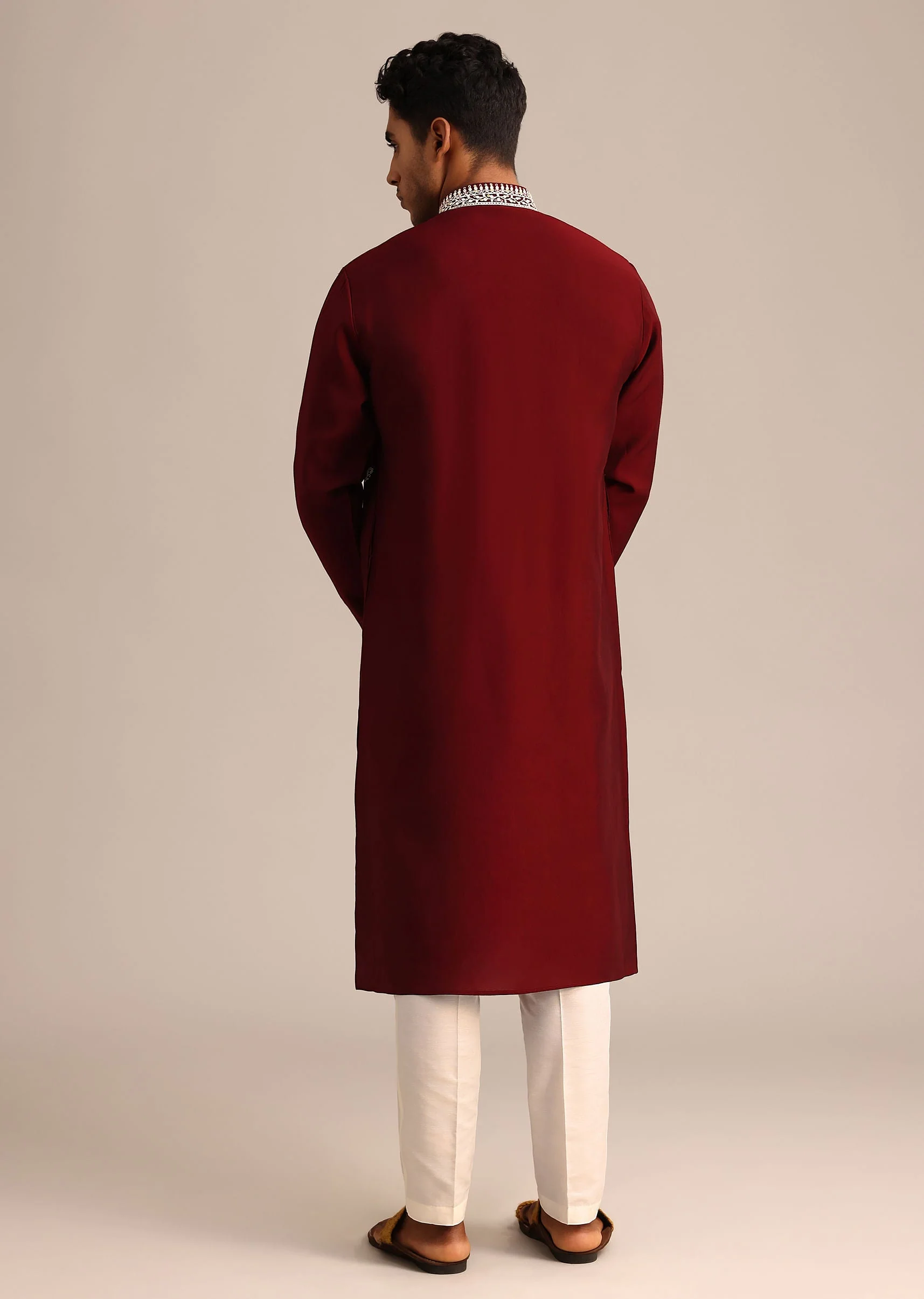 Red Embroidered Kurta Set In Silk - Image 5