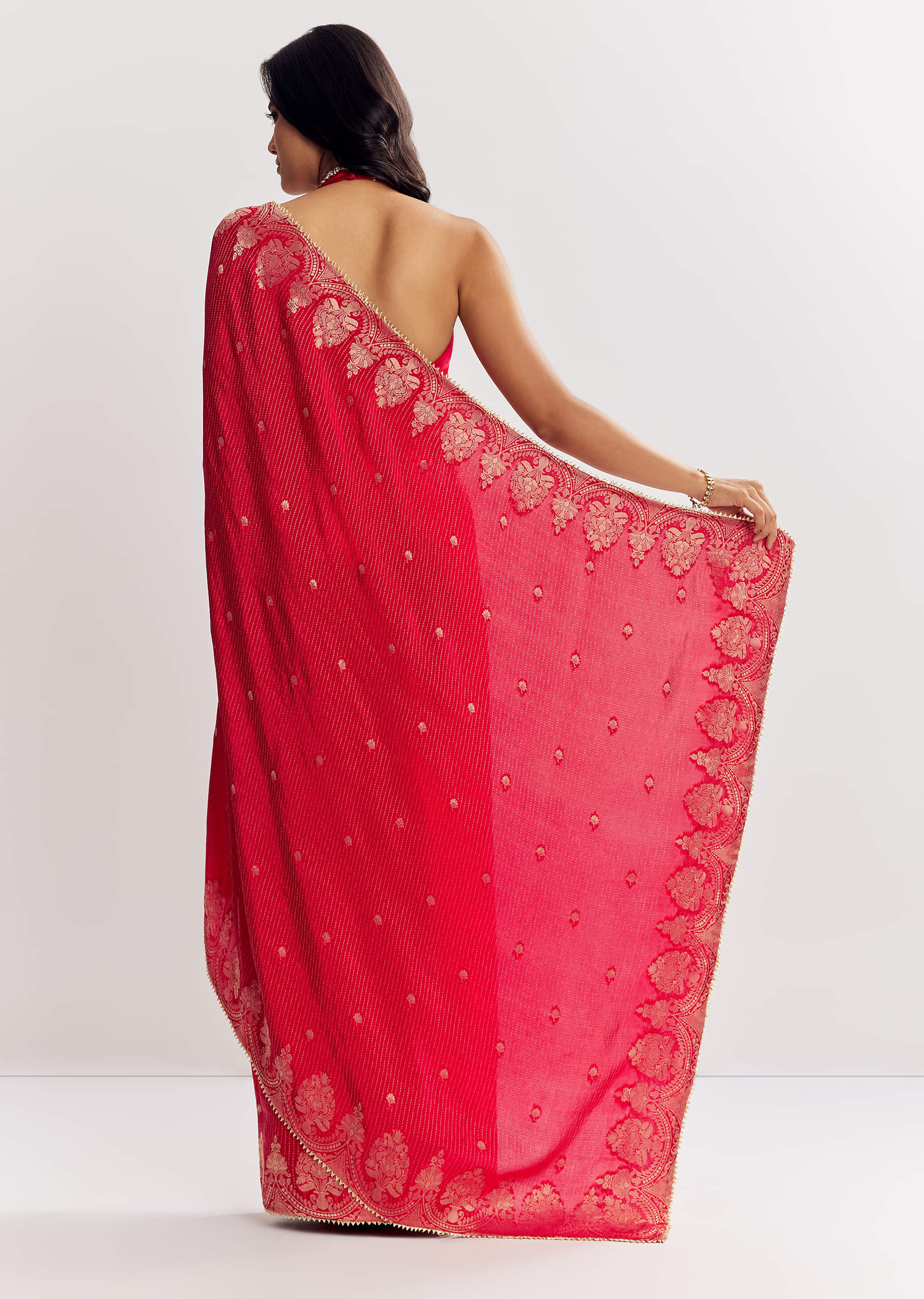 Red Georgette Lurex Saree With Brocade Butti And Gota Patti Border - Image 4