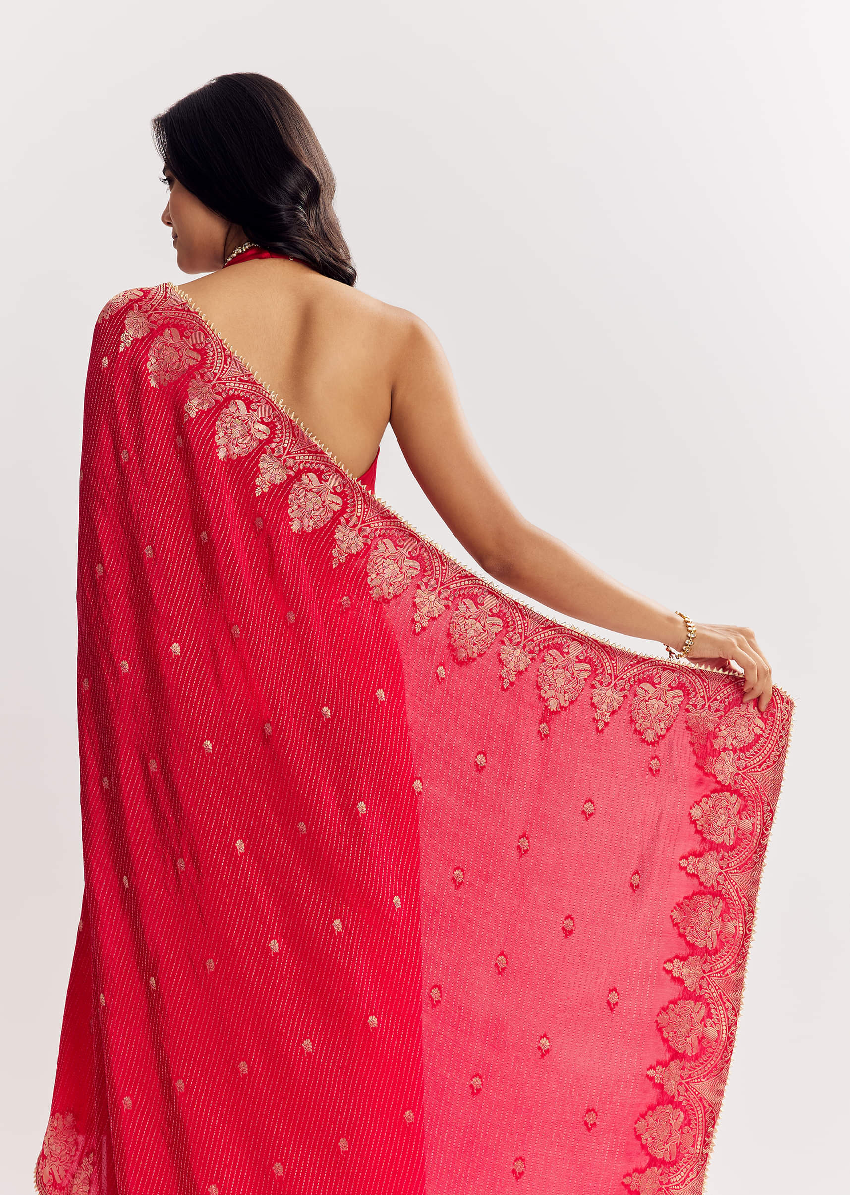 Red Georgette Lurex Saree With Brocade Butti And Gota Patti Border - Image 6