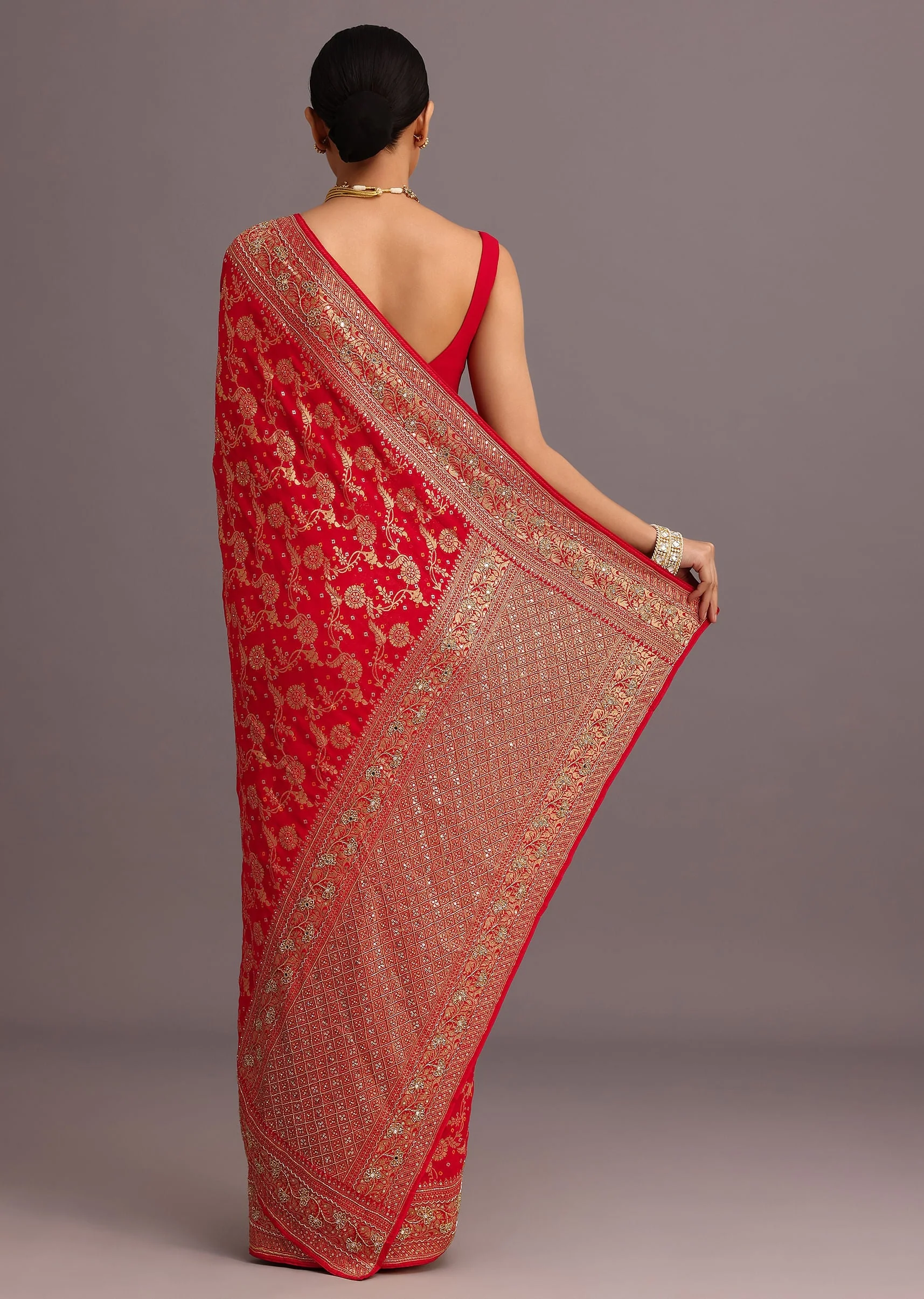 Red Georgette Woven Saree With Bandhani Jaal Work - Image 5