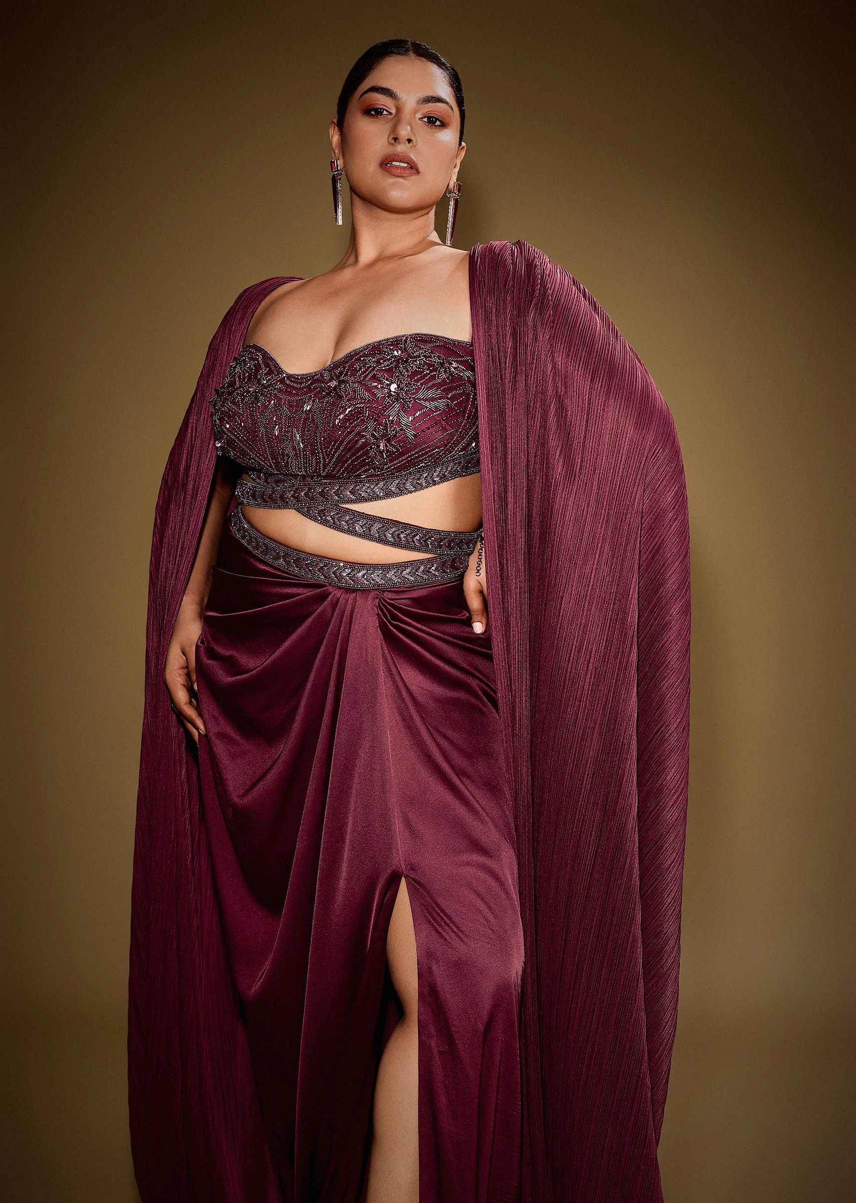 Red Hand Embroidered Blouse With Drape Skirt And Crushed Cape - Image 4
