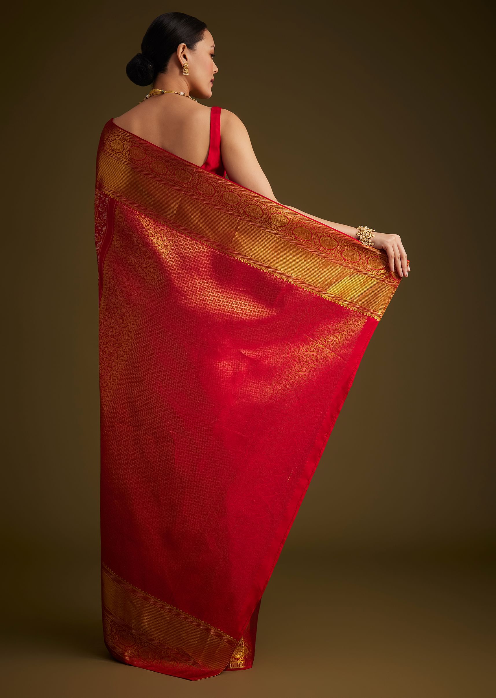 Red Kanjivaram Silk Saree With Golden Zari Detailing - Image 5