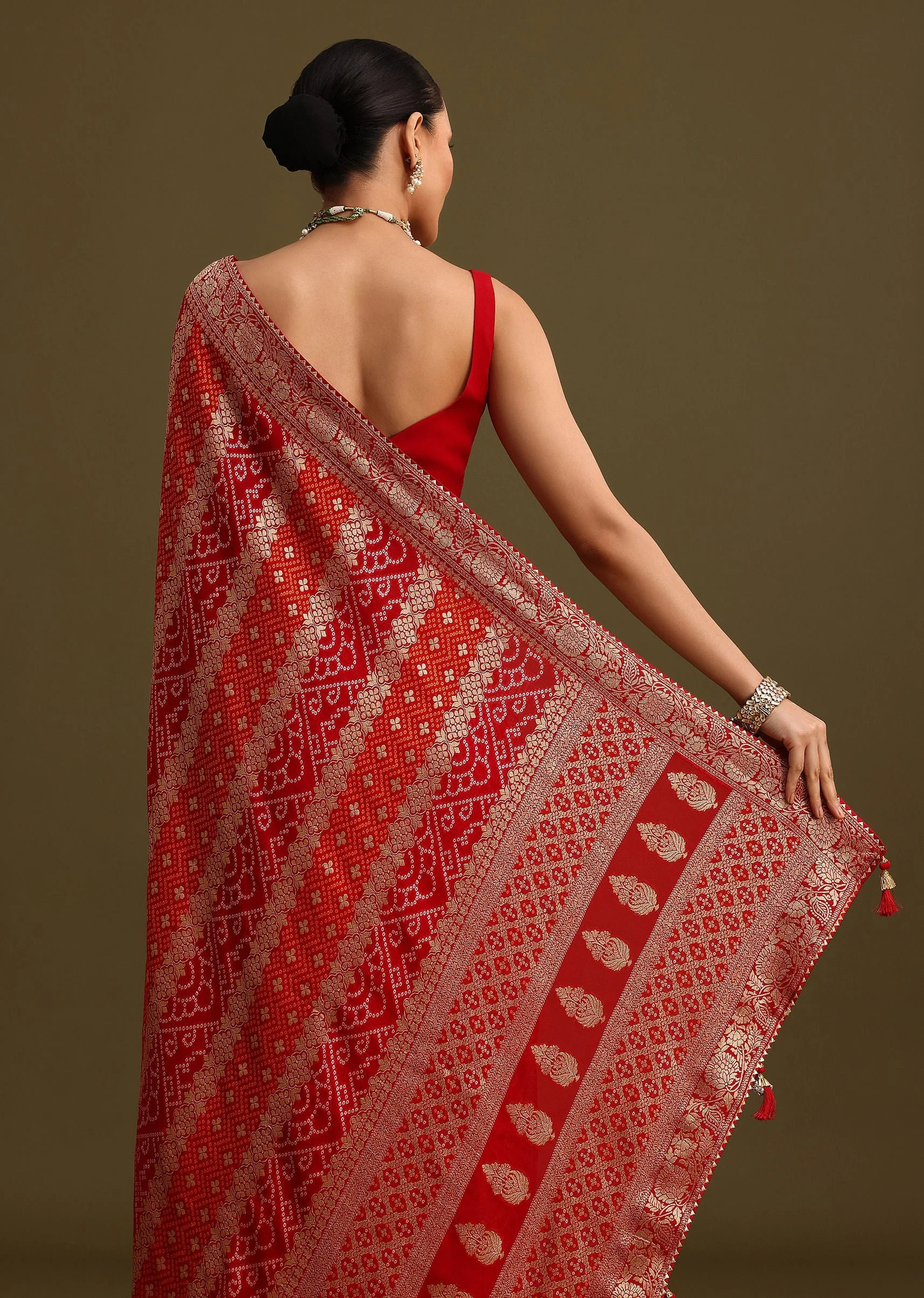 Red Khaddi Georgette Woven Saree With Gotta Patti Border - Image 6