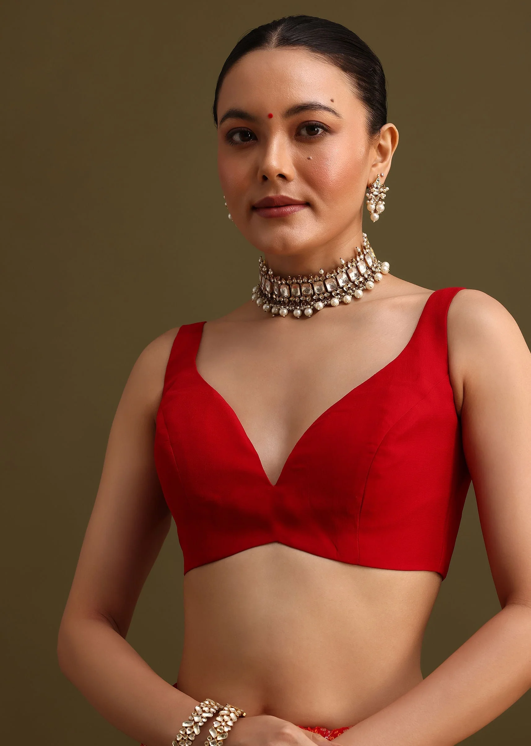 Red Khaddi Georgette Woven Saree With Gotta Patti Border - Image 7