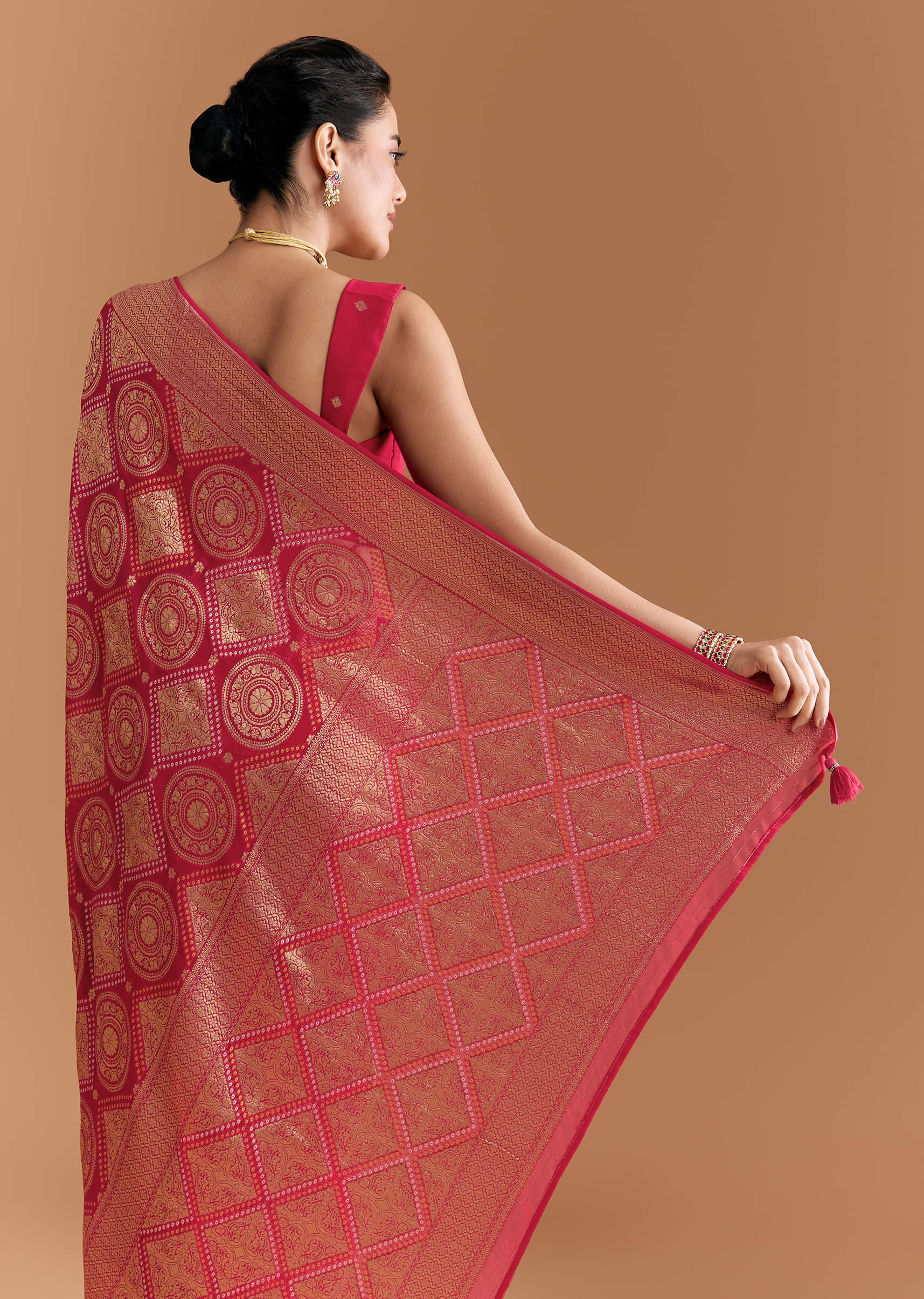 Red Khadhi Georgette Saree With Geometric Motifs In Zari Work - Image 6