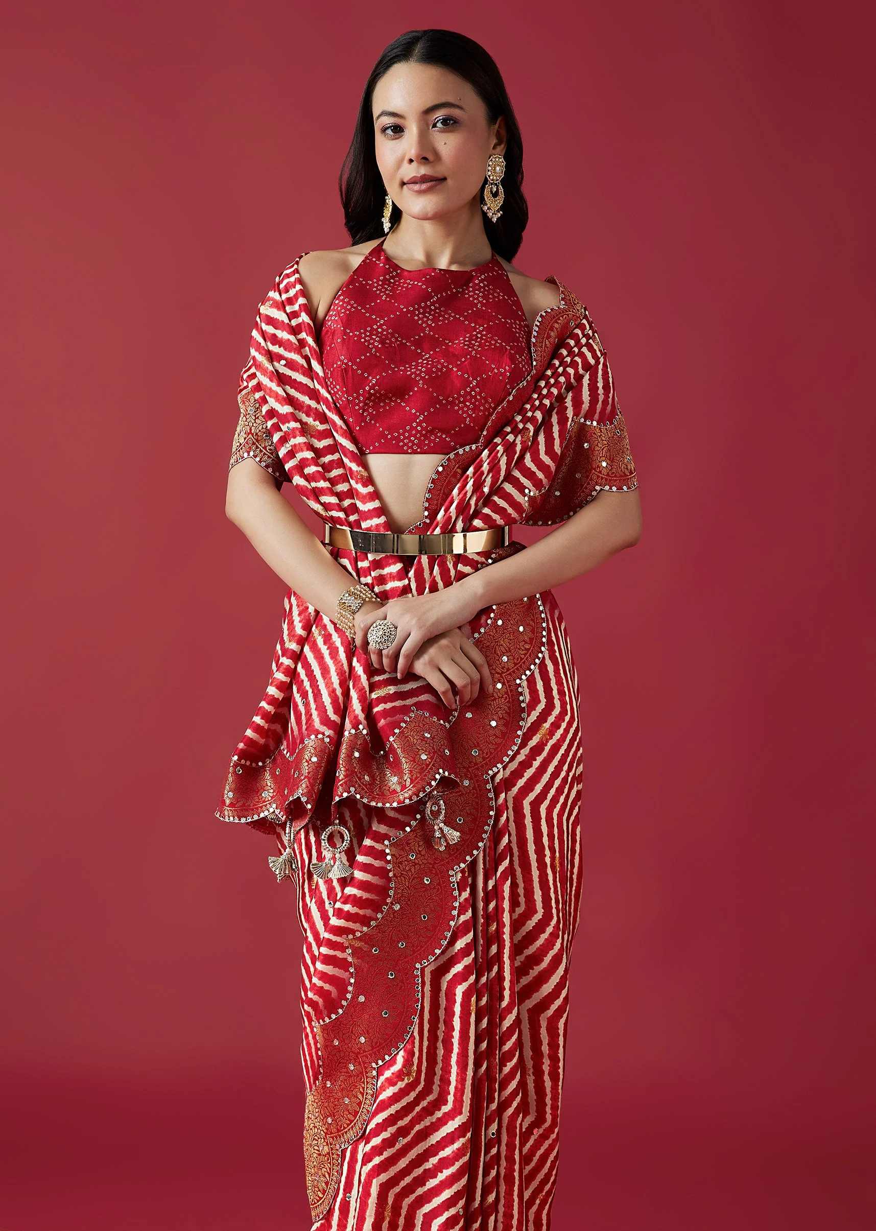 Red Leheriya Printed Saree With Mirror Work Border - Image 5