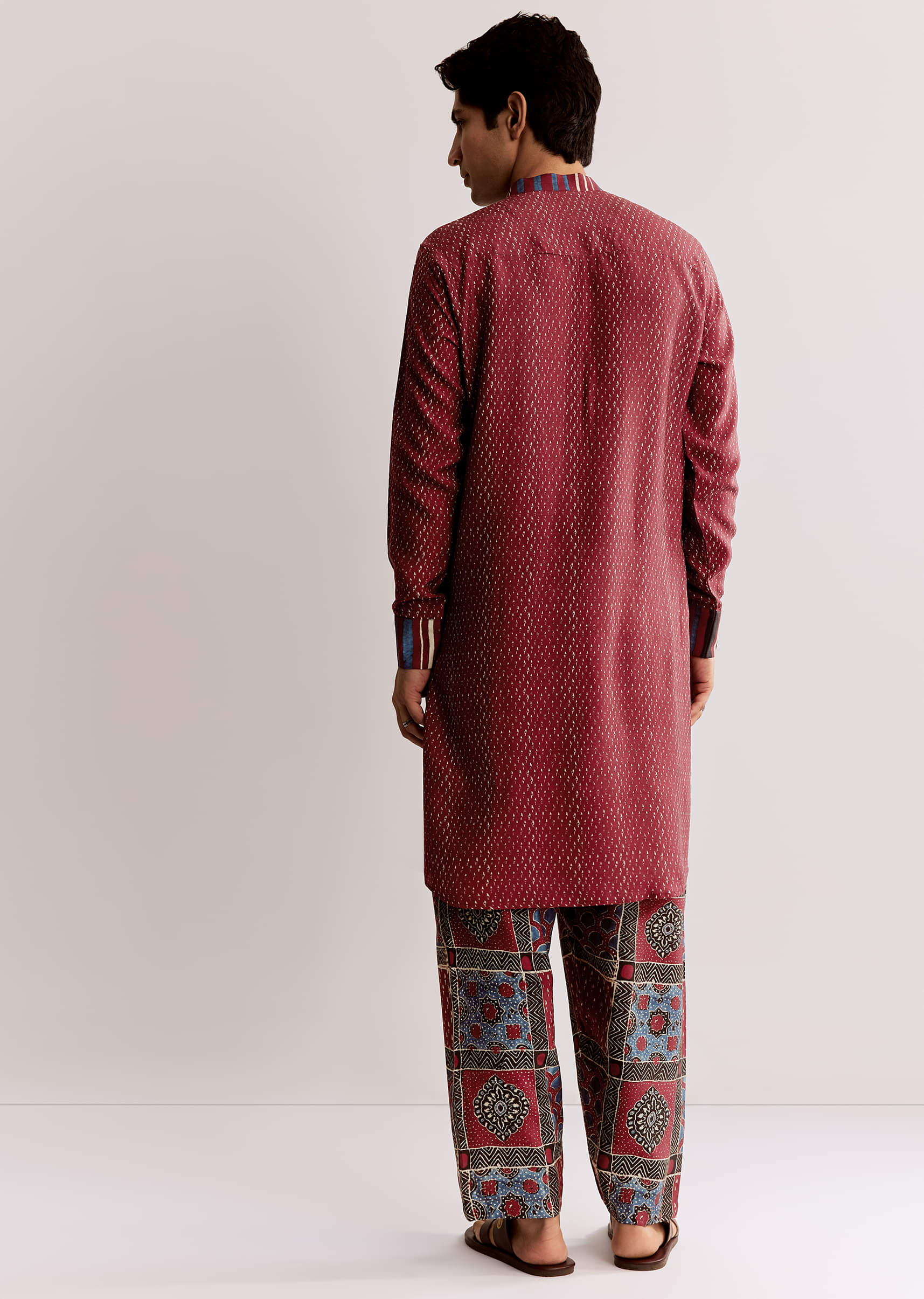 Red Linen Kurta Set With Ajrakh Print - Image 5