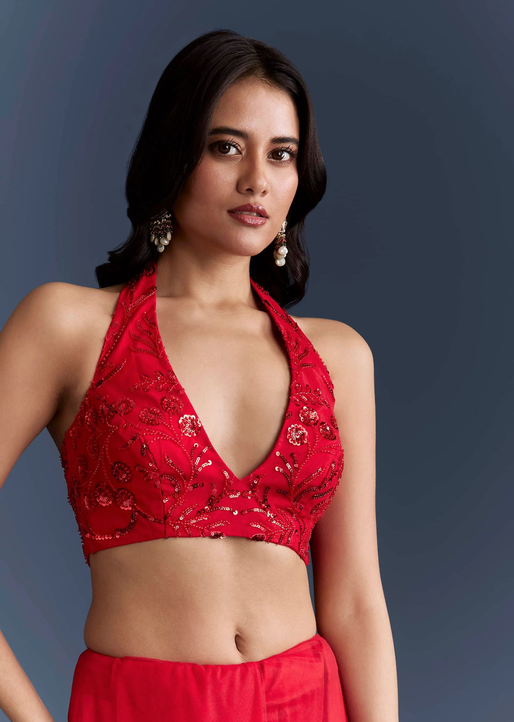 Red Net Saree With Floral Sequins Embroidery - Image 7