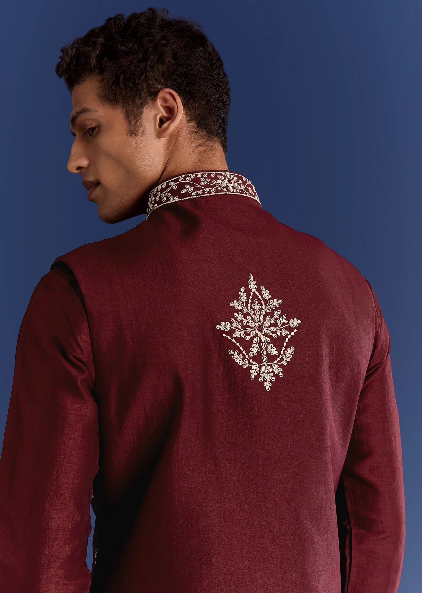 Red Silk Kurta Jacket Set With Thread Work - Image 4