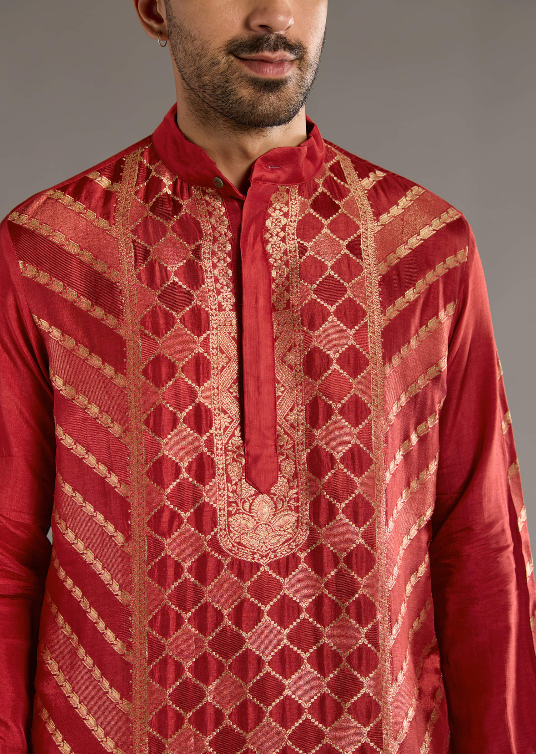 Red Silk Kurta Set For Men With Handwoven Jacquard Work - Image 2