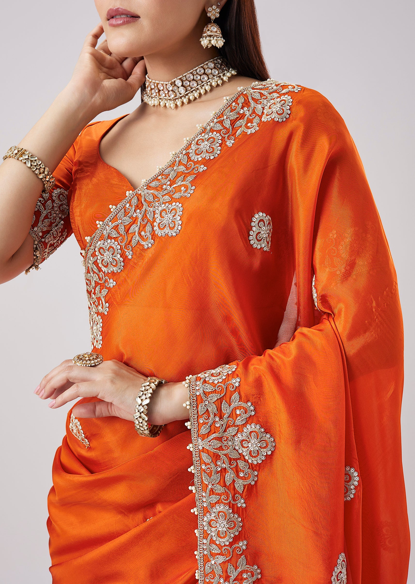 Rust Embroidered Motif Saree With Unstitched Blouse - Image 2