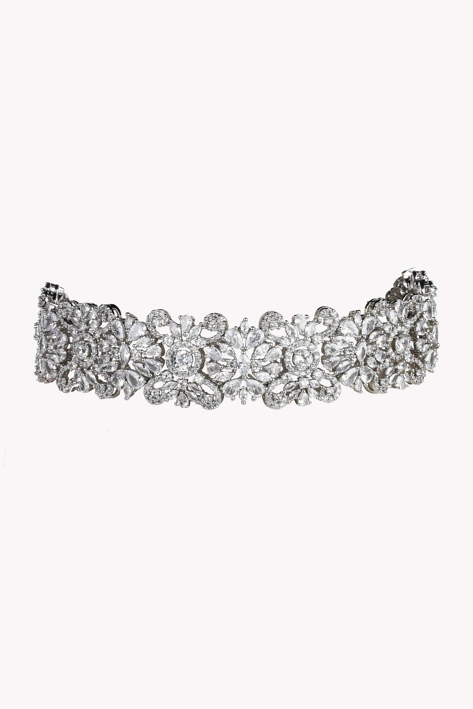 Silver Finish Choker Necklace Set In Mix Metal - Image 7