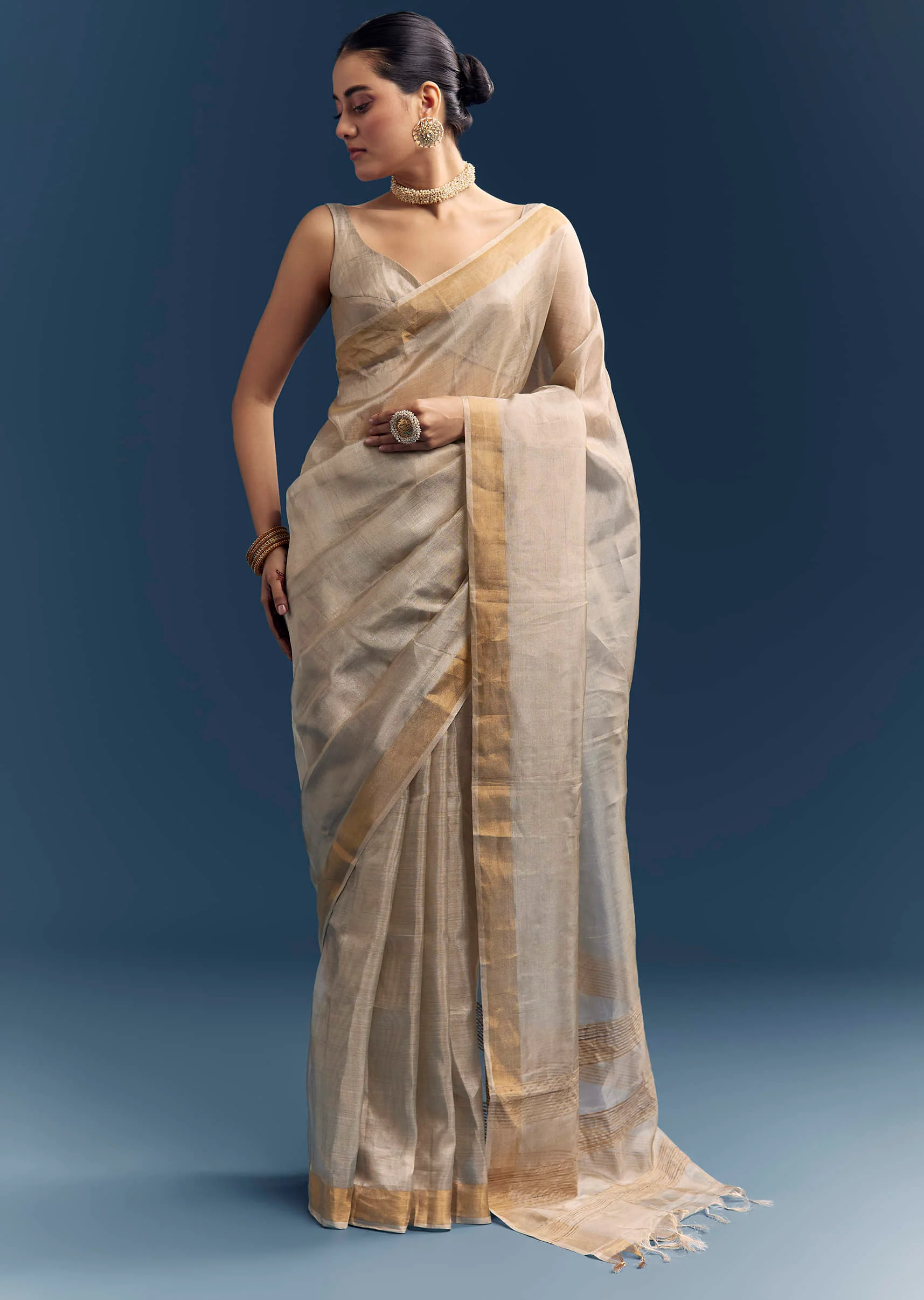 Silver Grey Tissue Organza Woven Saree With Golden Zari Work - Image 3